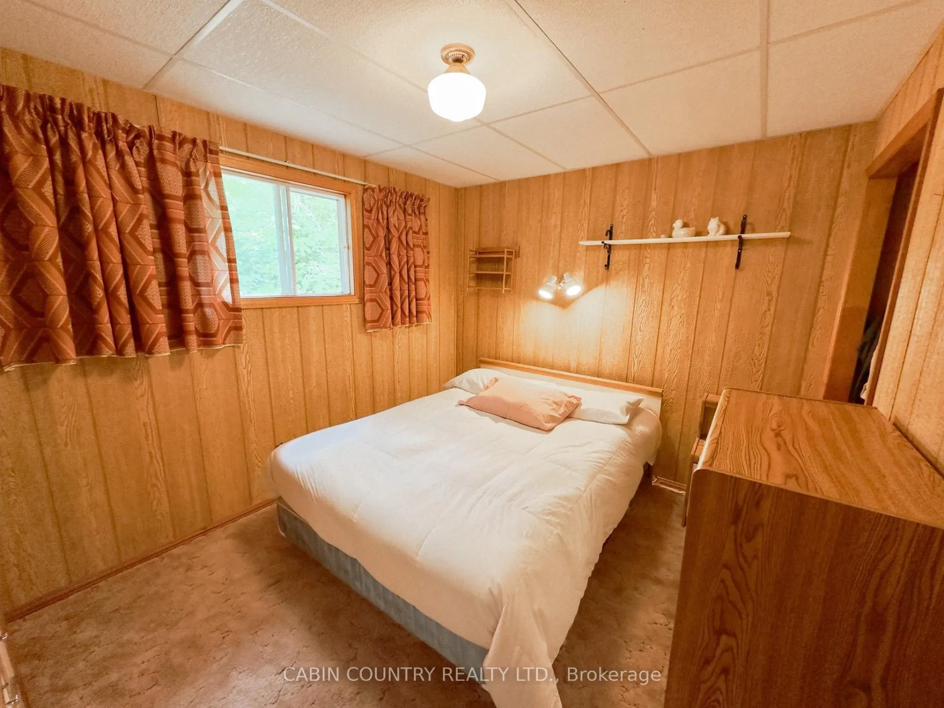 Photo 40 of LK 215 Long Pine, Kenora Remote Area, West of Kenora — HOMEH