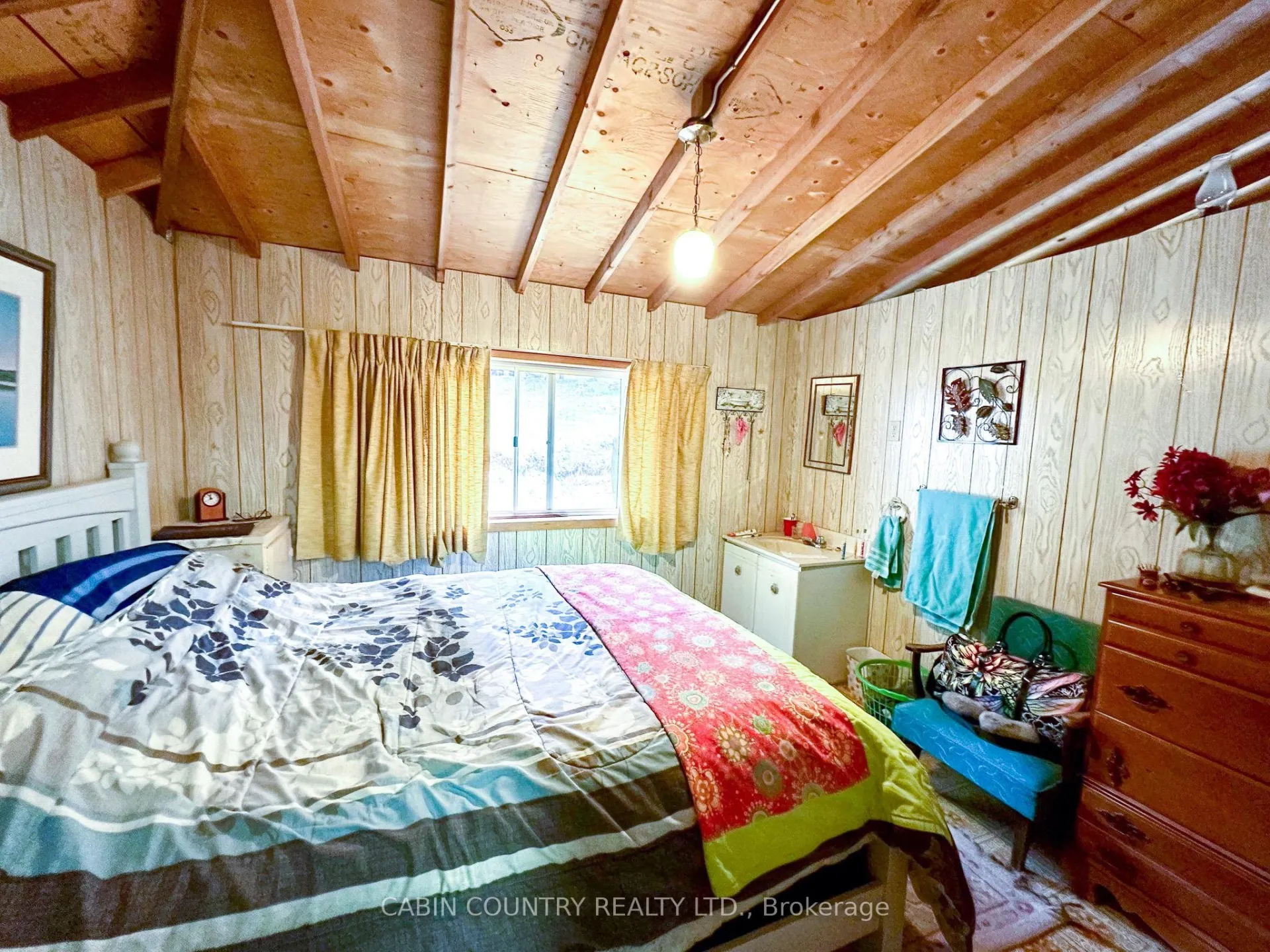 Photo 42 of LK 215 Long Pine, Kenora Remote Area, West of Kenora — HOMEH