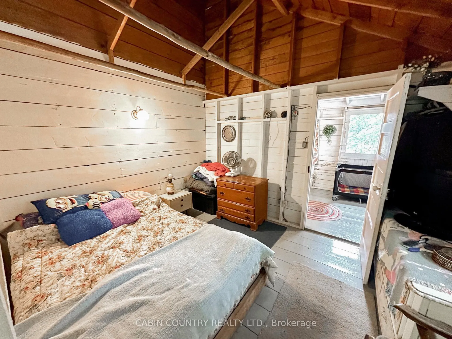Photo 43 of LK 215 Long Pine, Kenora Remote Area, West of Kenora — HOMEH