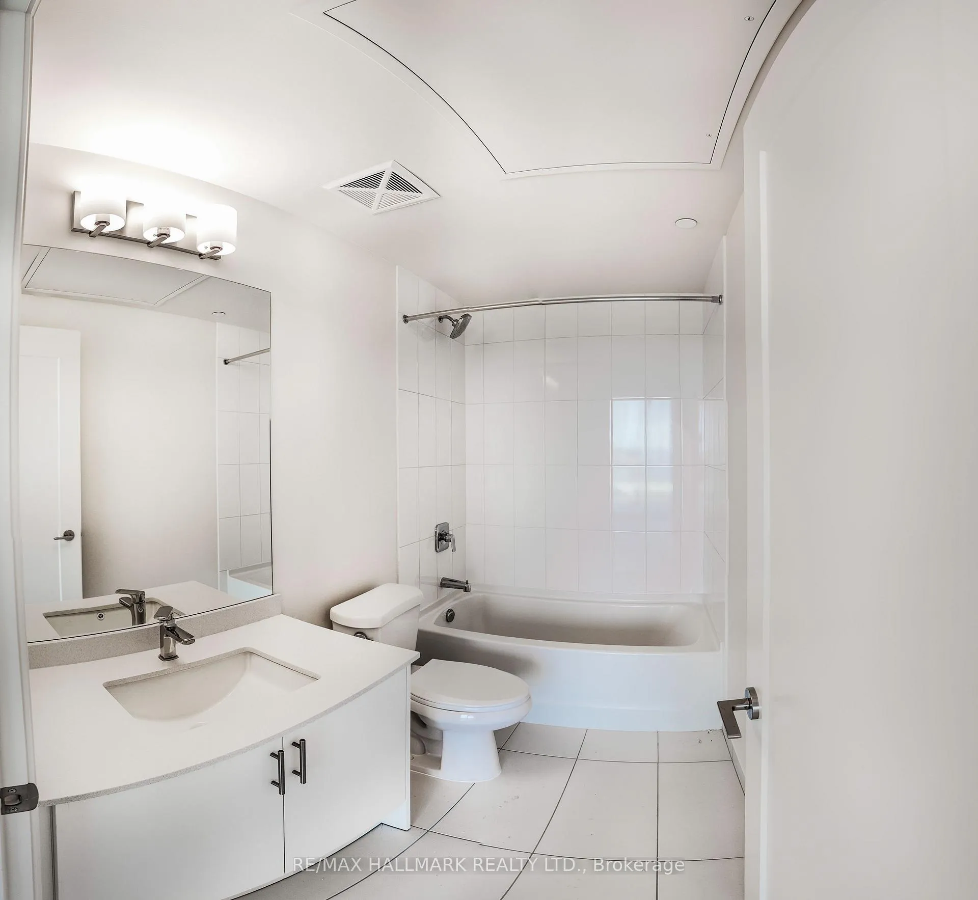 Photo 6 of Unit 621, 8960 Jane Street, Vaughan, Vellore Village — HOMEH