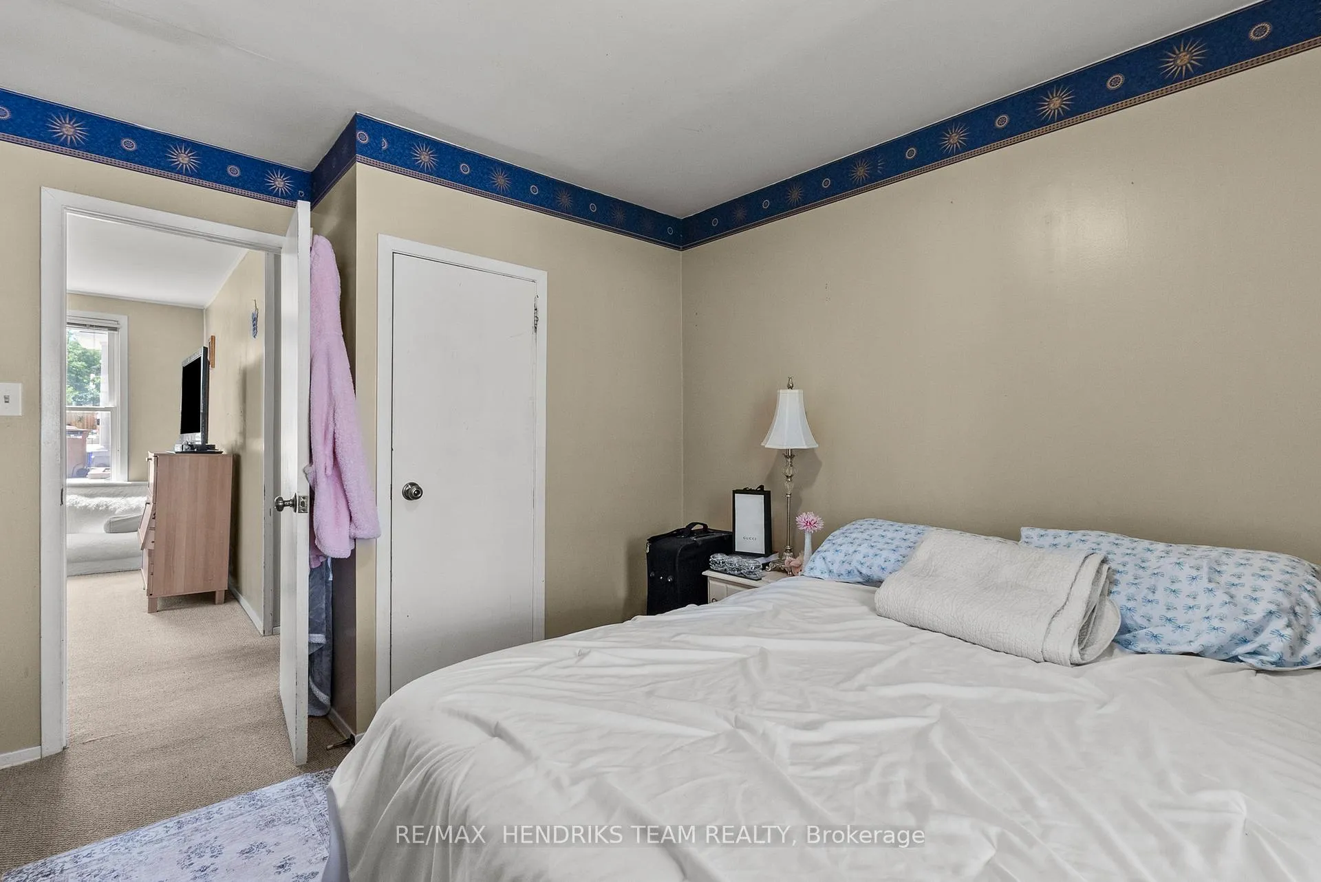 Photo 13 of 25 Bessey Street, St. Catharines, Secord Woods — HOMEH