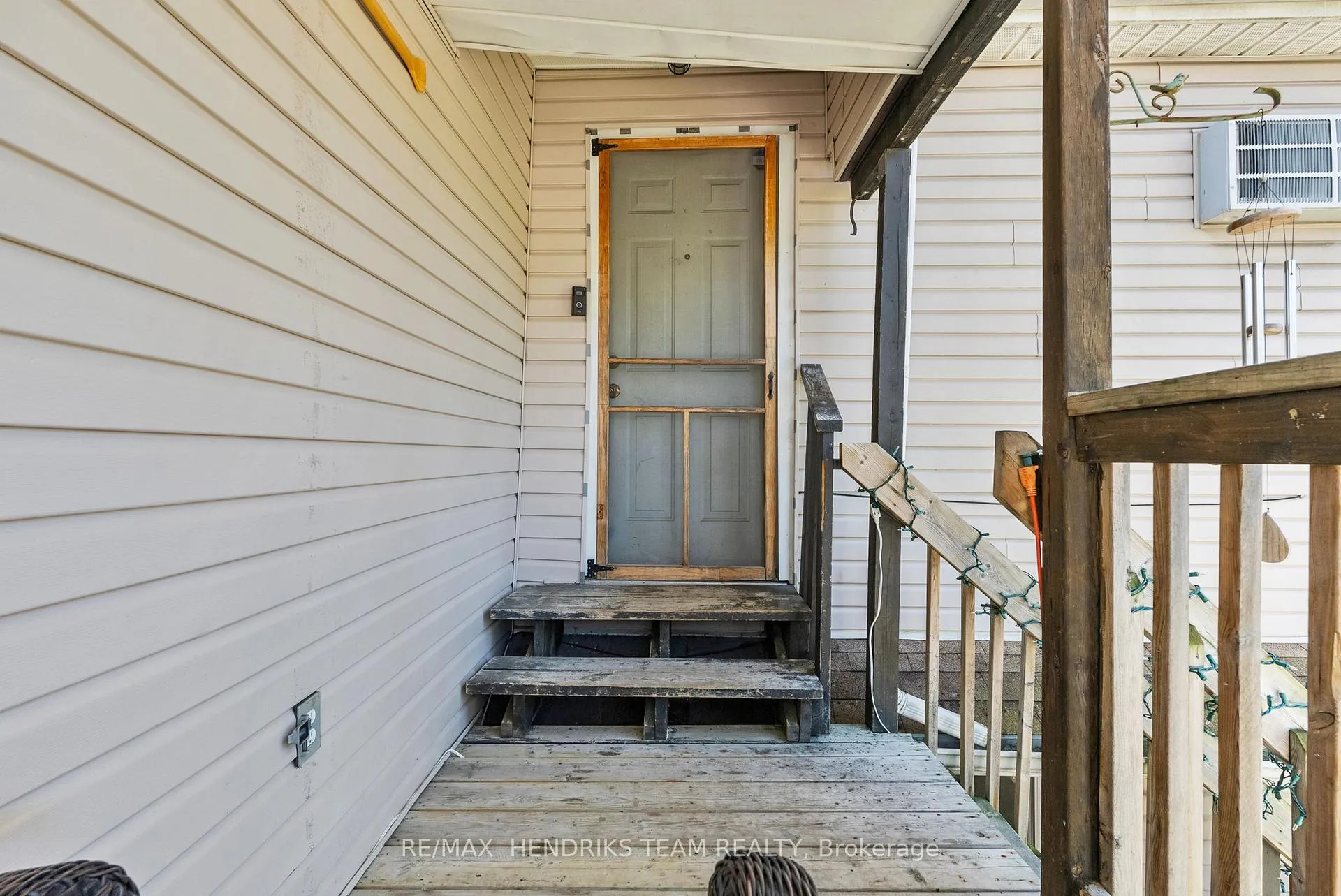 Photo 21 of 25 Bessey Street, St. Catharines, Secord Woods — HOMEH