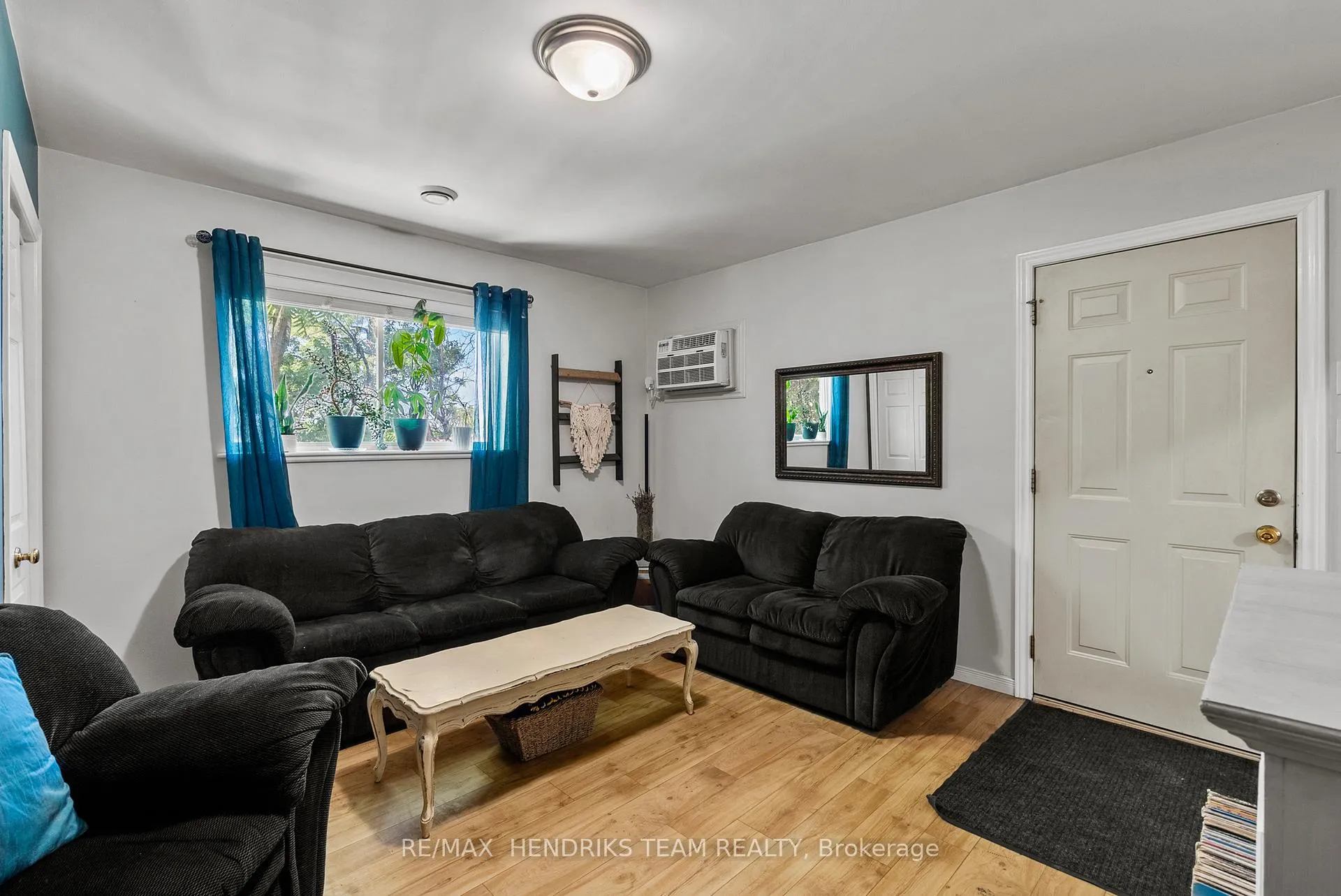 Photo 23 of 25 Bessey Street, St. Catharines, Secord Woods — HOMEH