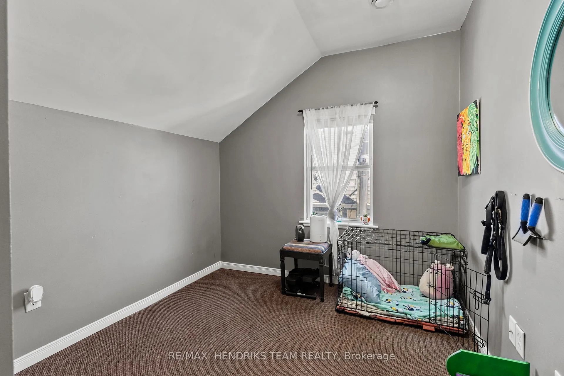 Photo 31 of 25 Bessey Street, St. Catharines, Secord Woods — HOMEH