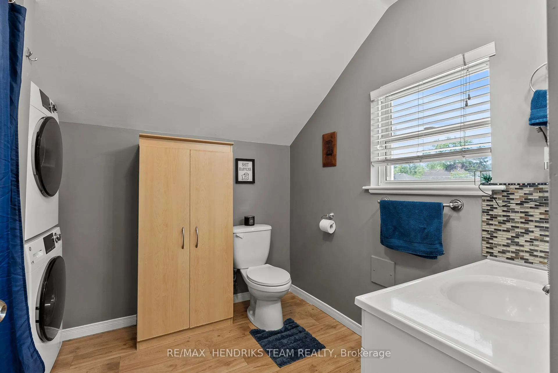 Photo 36 of 25 Bessey Street, St. Catharines, Secord Woods — HOMEH