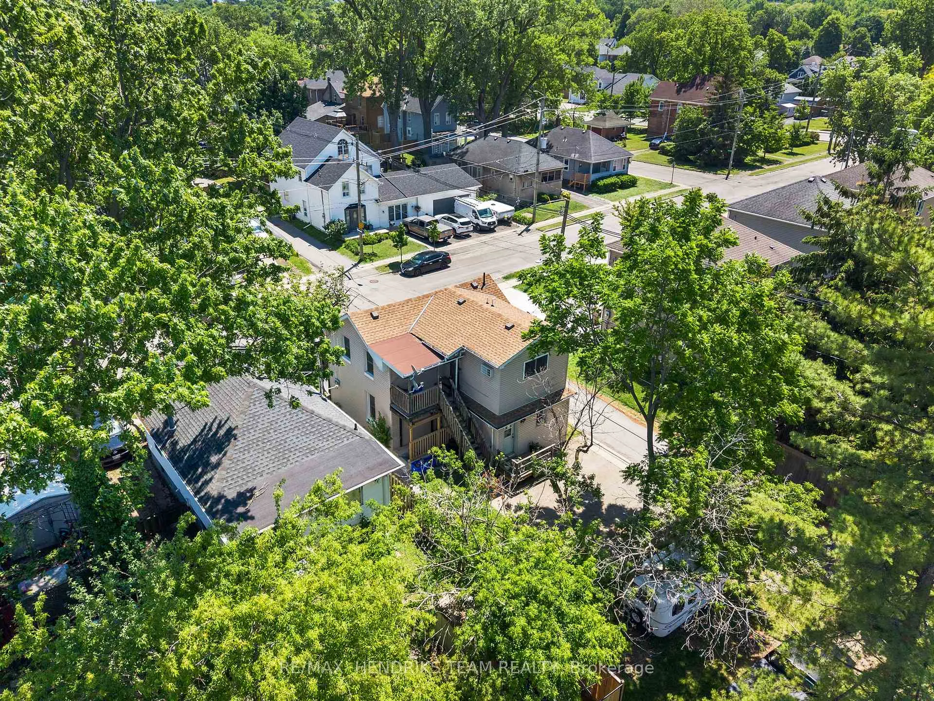Photo 44 of 25 Bessey Street, St. Catharines, Secord Woods — HOMEH