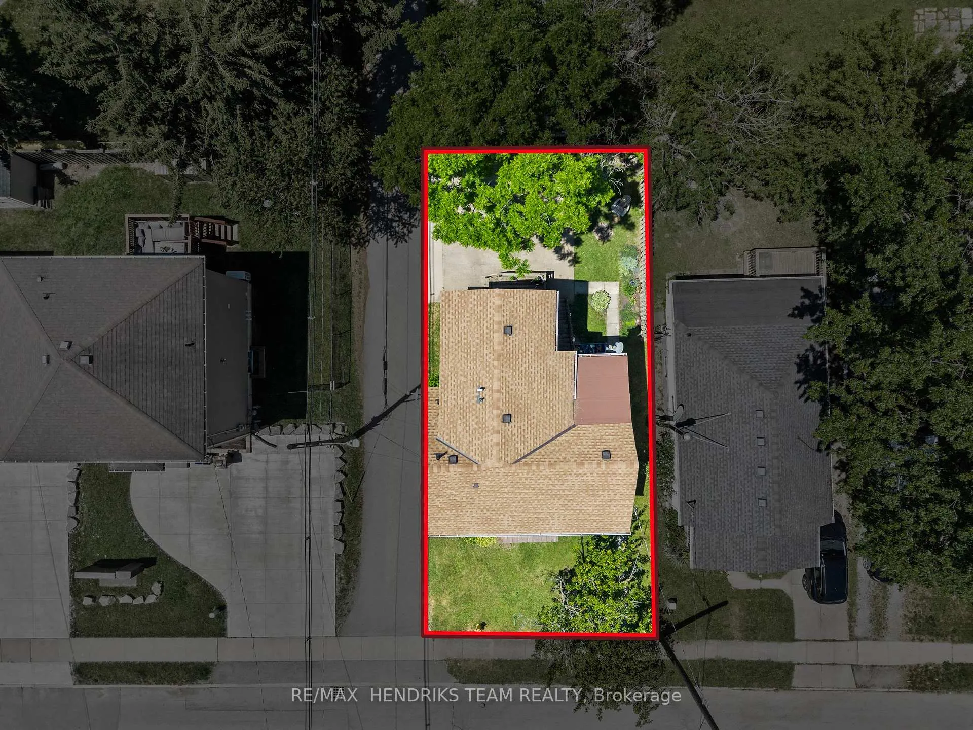 Photo 48 of 25 Bessey Street, St. Catharines, Secord Woods — HOMEH
