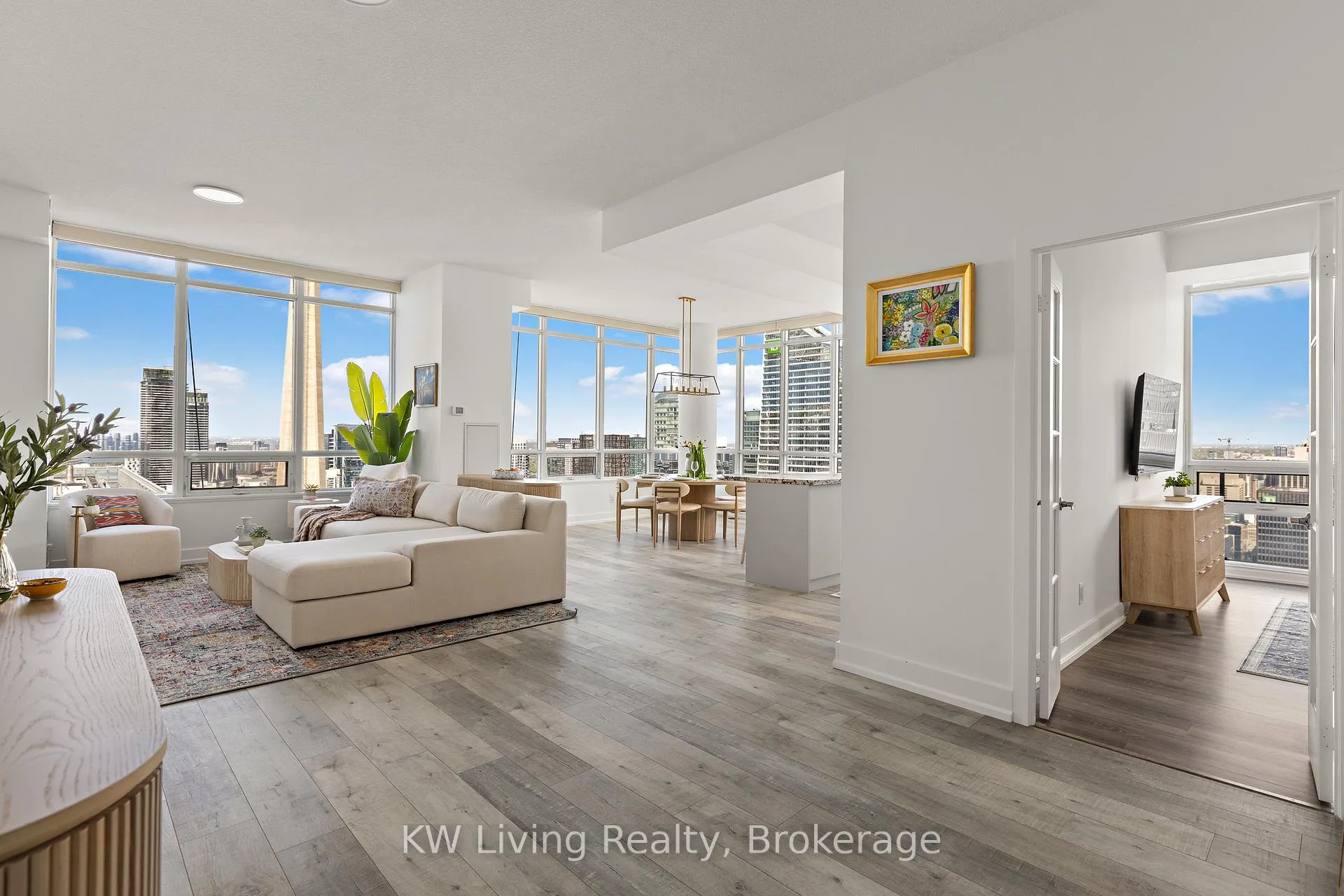 Photo 2 of Unit 5102, 65 Bremner Boulevard, Toronto, Waterfront Communities — HOMEH