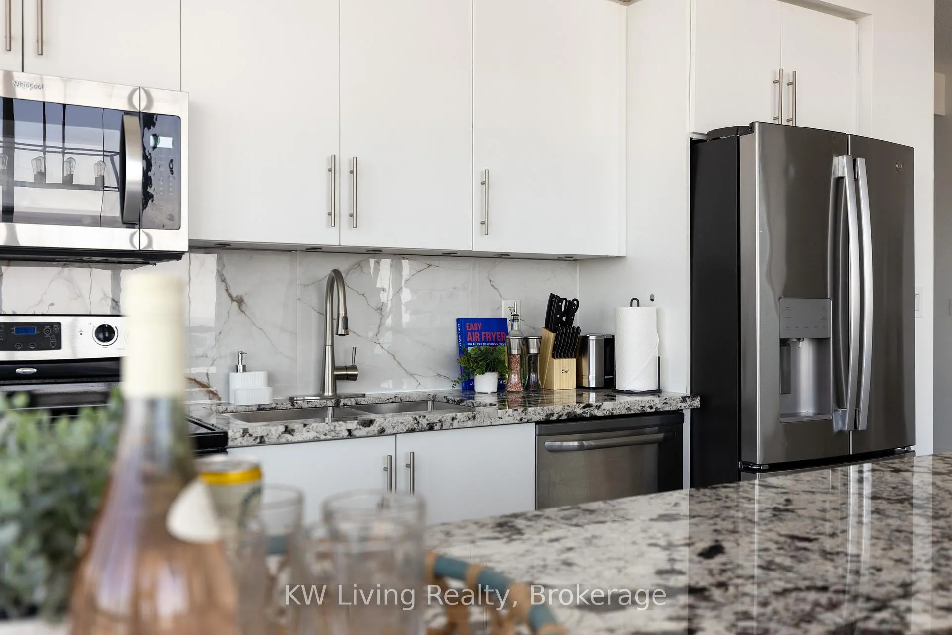 Photo 14 of Unit 5102, 65 Bremner Boulevard, Toronto, Waterfront Communities — HOMEH