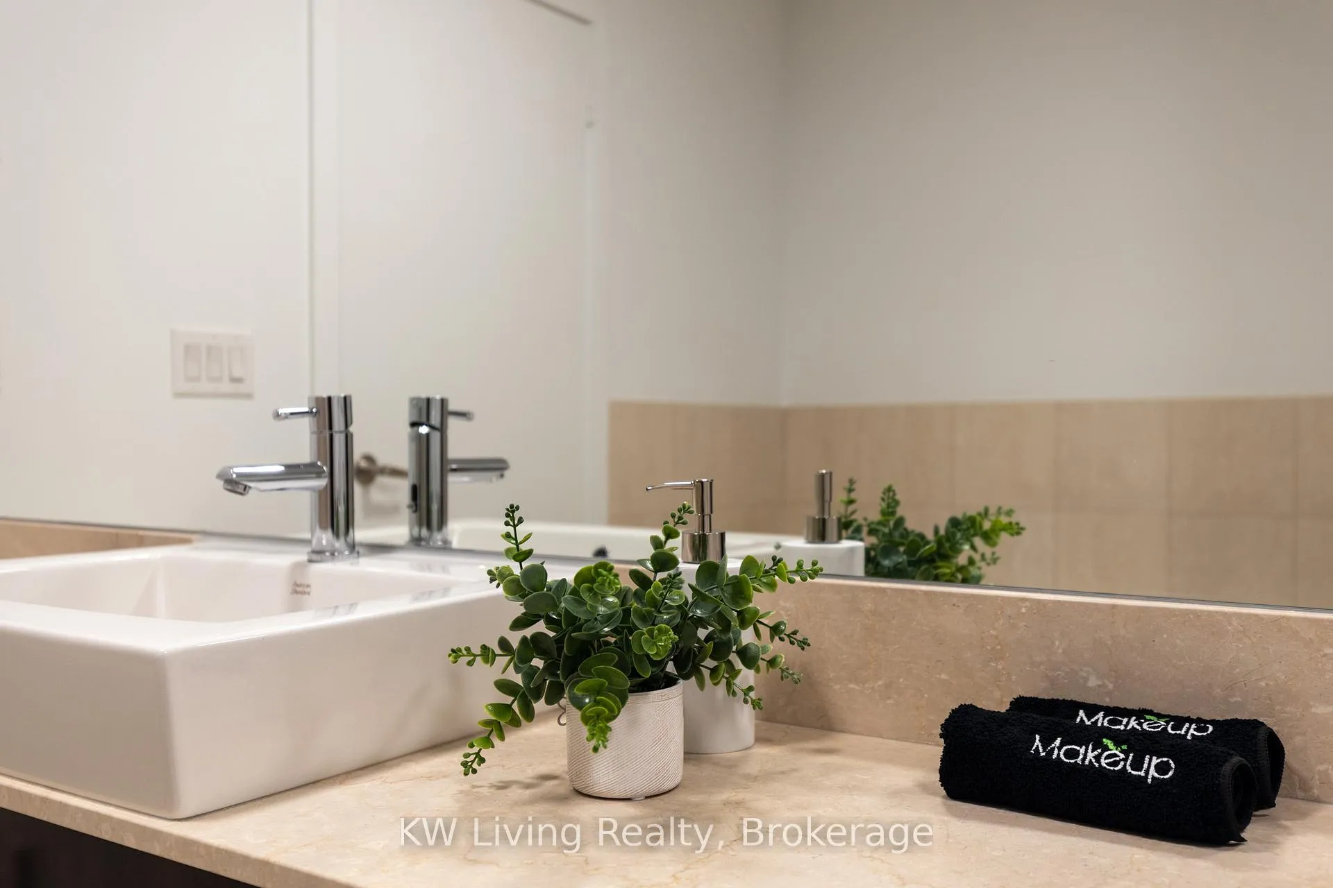 Photo 22 of Unit 5102, 65 Bremner Boulevard, Toronto, Waterfront Communities — HOMEH