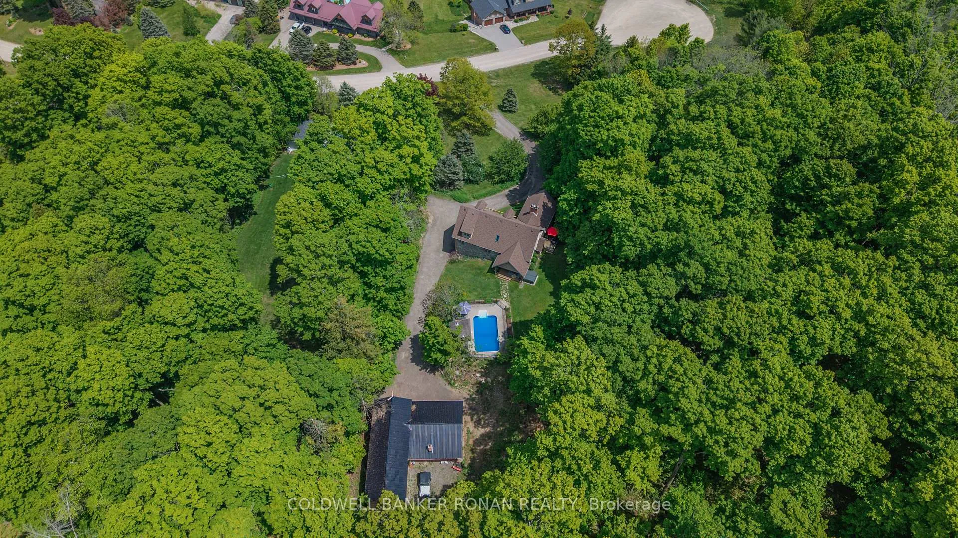 Photo 2 of 38 Big Tree Circle, Mulmur, Rural Mulmur — HOMEH