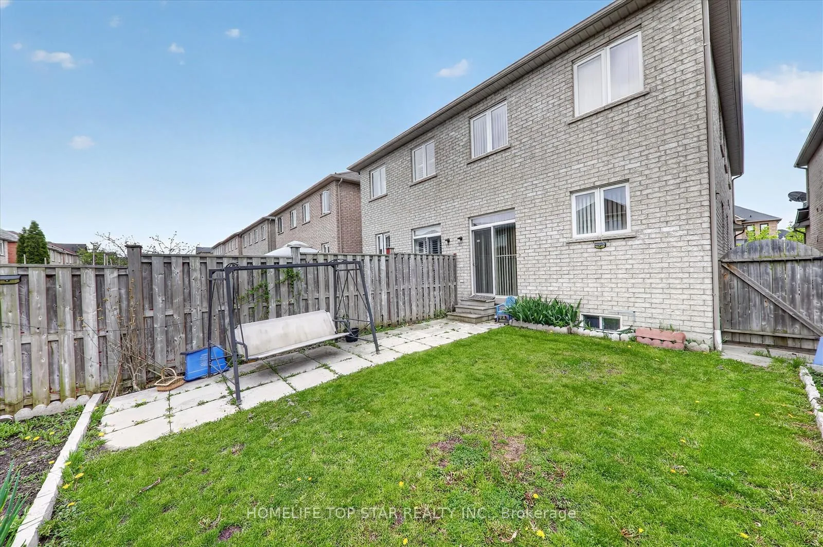 Photo 38 of 27 Lahore Crescent, Markham, Cedarwood — HOMEH