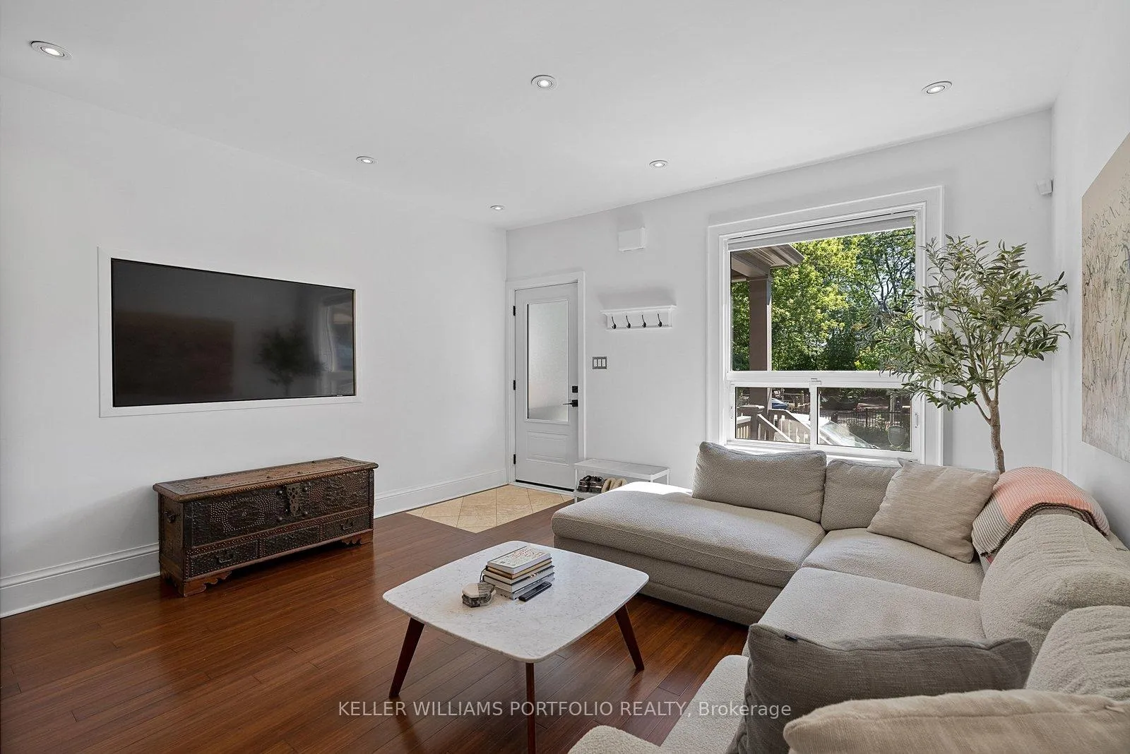 Photo 8 of 28 Tiverton Avenue, Toronto, South Riverdale — HOMEH