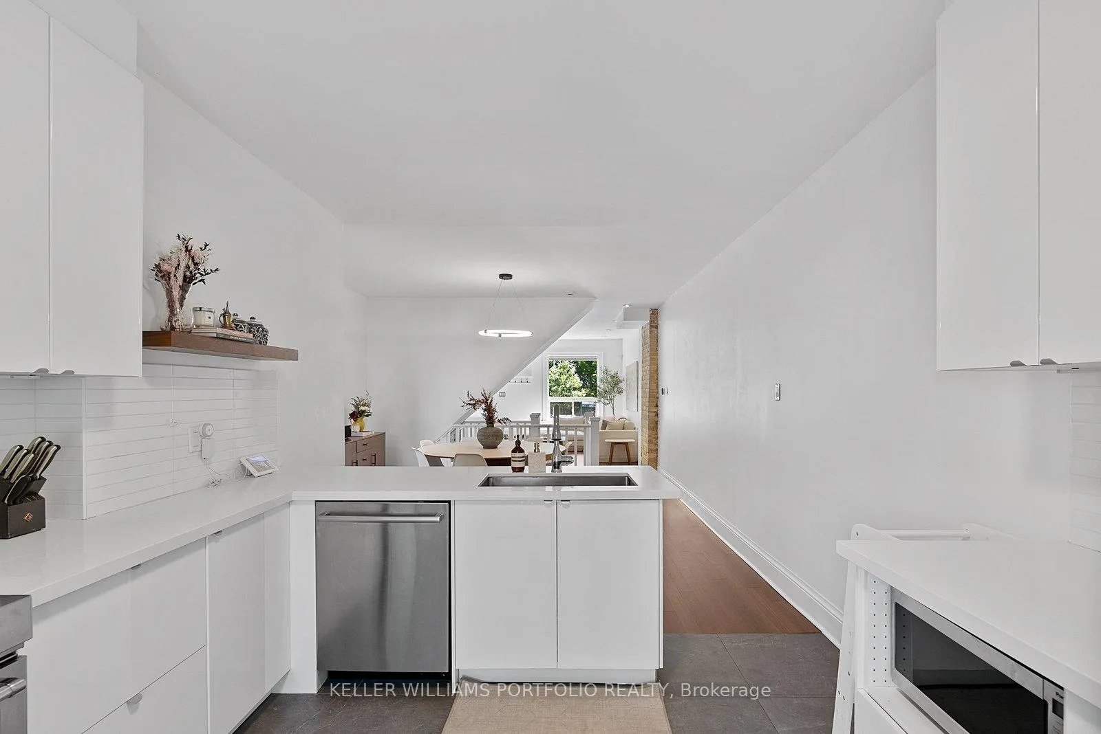 Photo 18 of 28 Tiverton Avenue, Toronto, South Riverdale — HOMEH