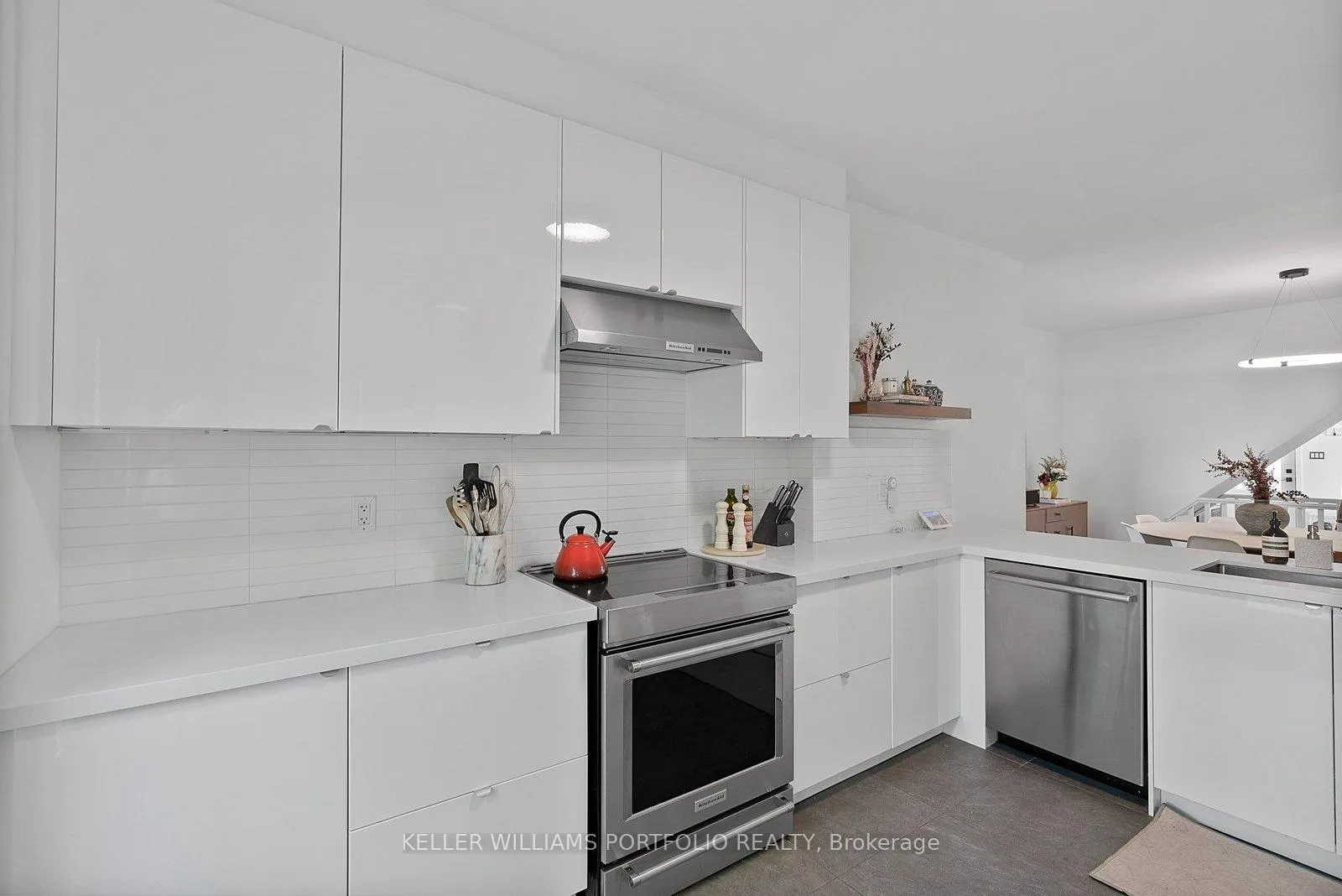 Photo 19 of 28 Tiverton Avenue, Toronto, South Riverdale — HOMEH