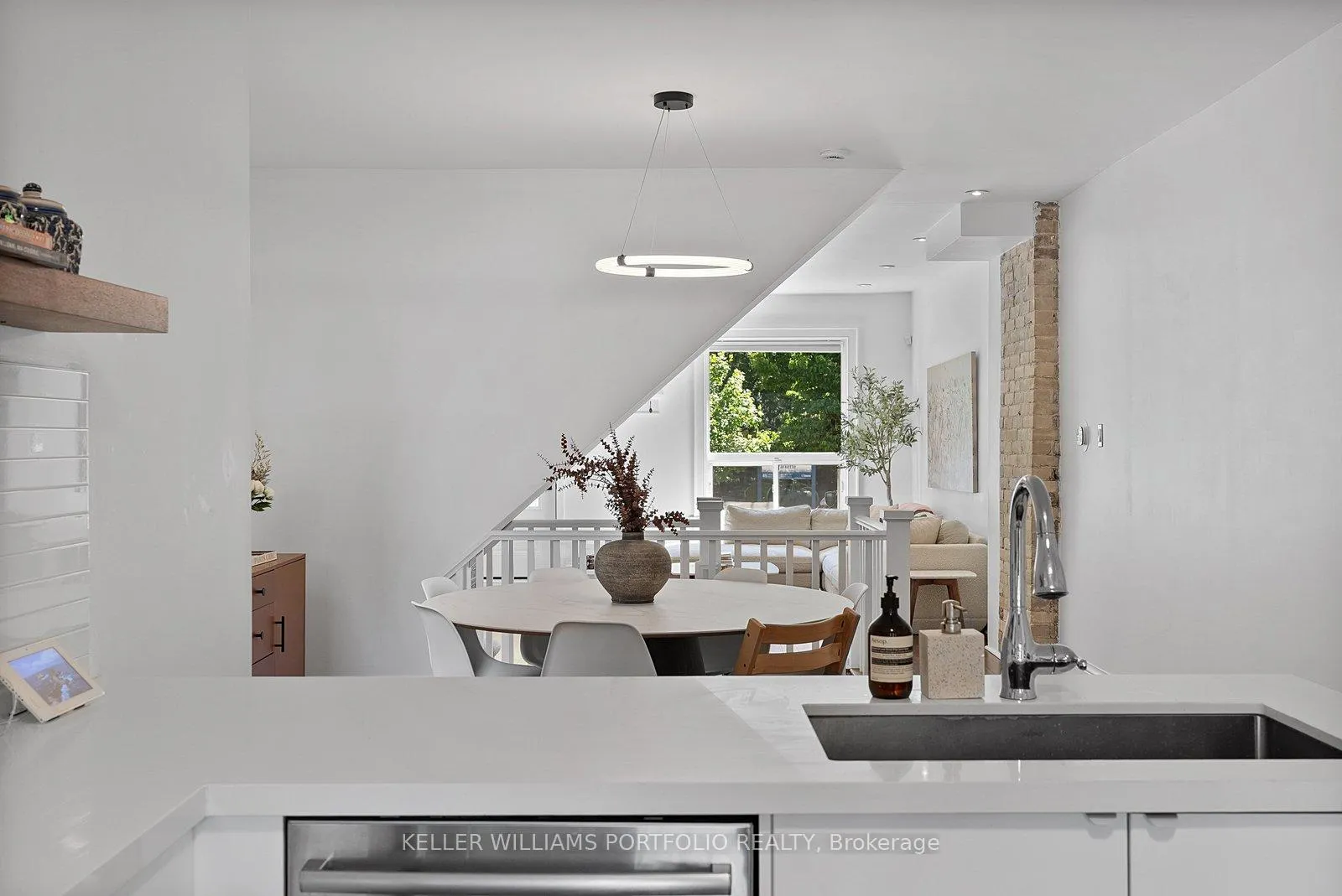Photo 21 of 28 Tiverton Avenue, Toronto, South Riverdale — HOMEH