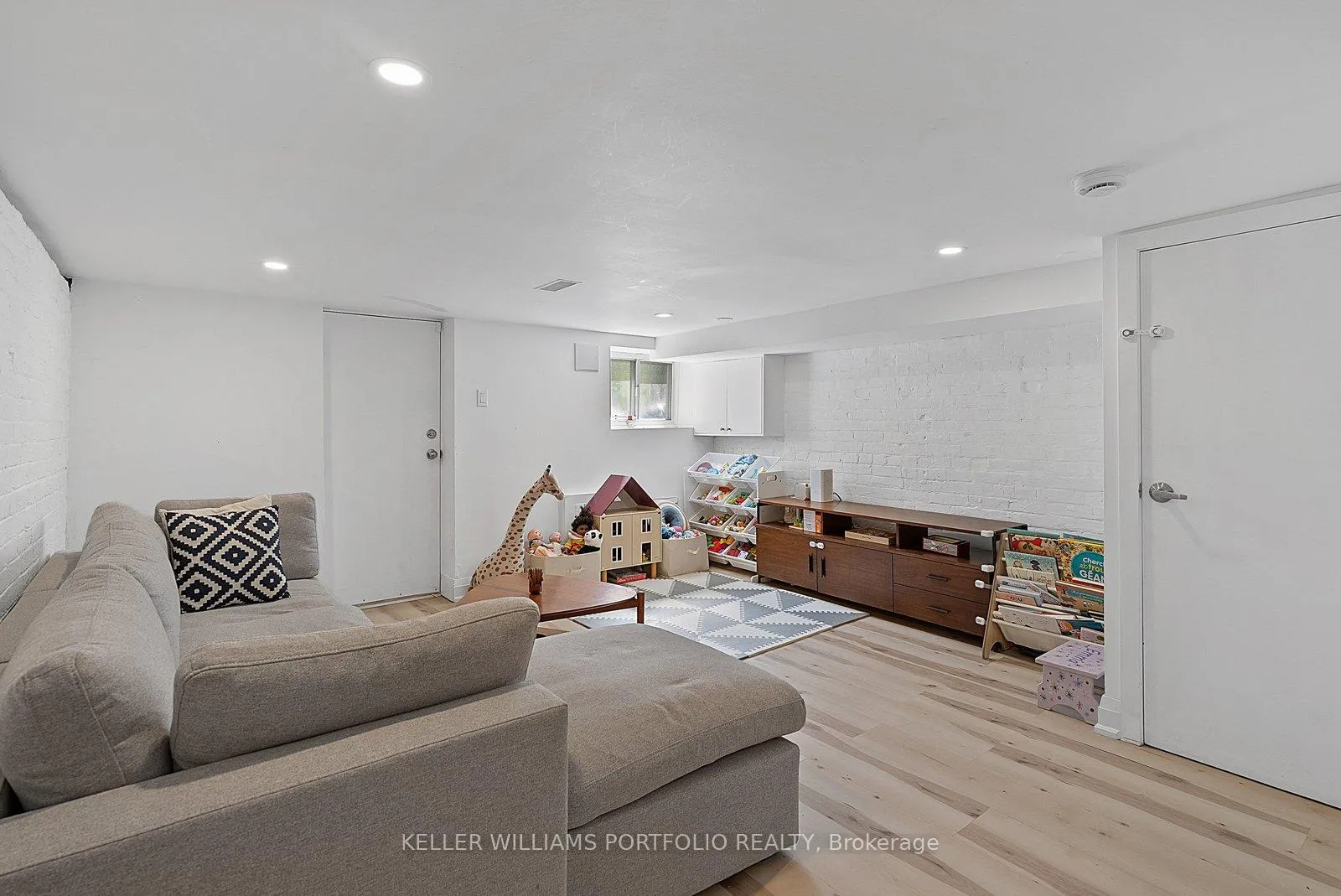 Photo 38 of 28 Tiverton Avenue, Toronto, South Riverdale — HOMEH