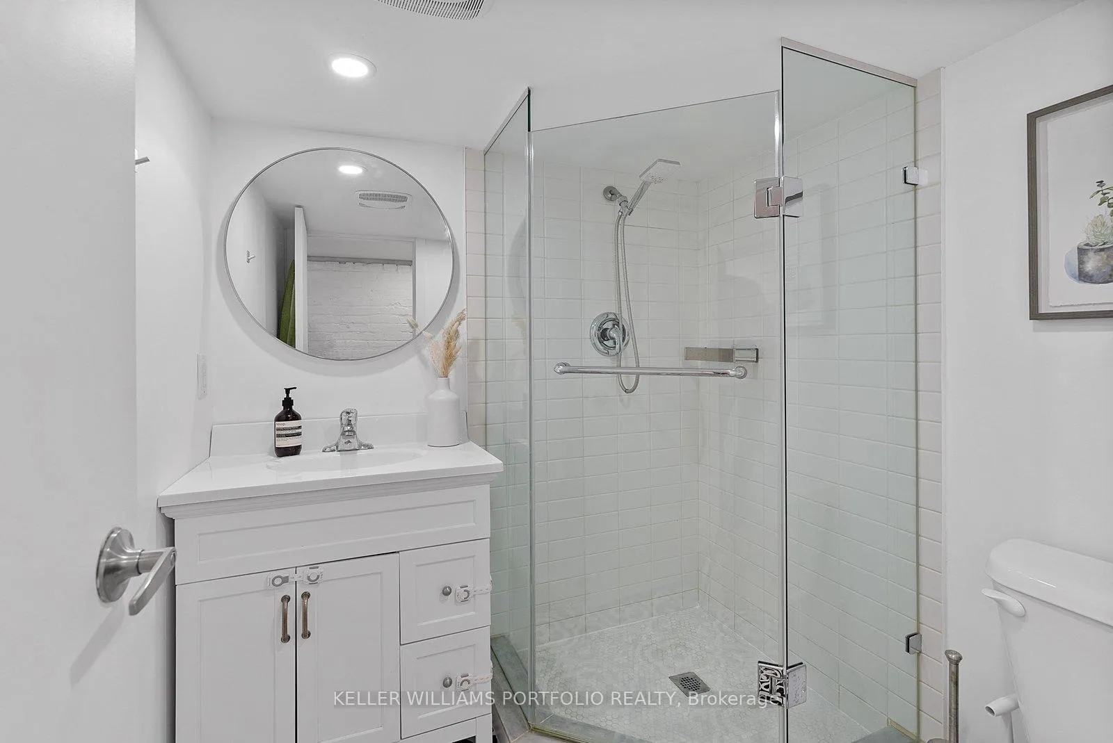 Photo 41 of 28 Tiverton Avenue, Toronto, South Riverdale — HOMEH