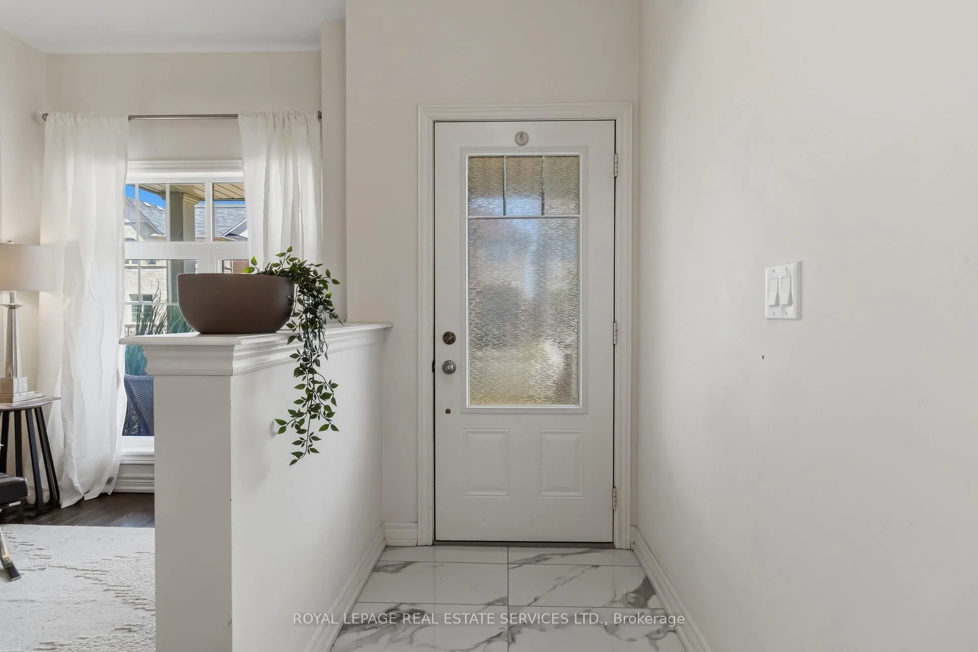 Photo 6 of 3875 Tufgar Crescent, Burlington, Alton — HOMEH