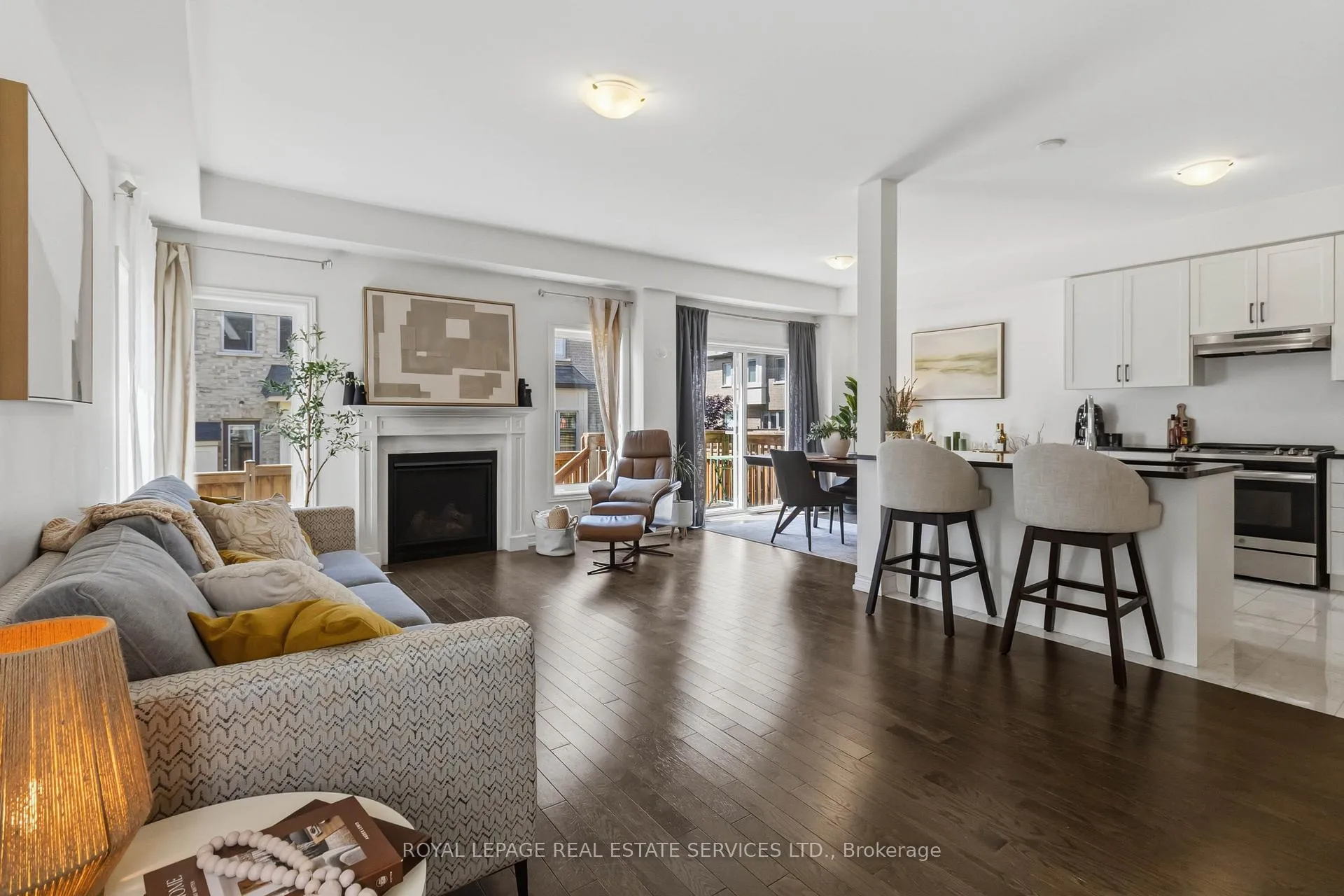 Photo 12 of 3875 Tufgar Crescent, Burlington, Alton — HOMEH