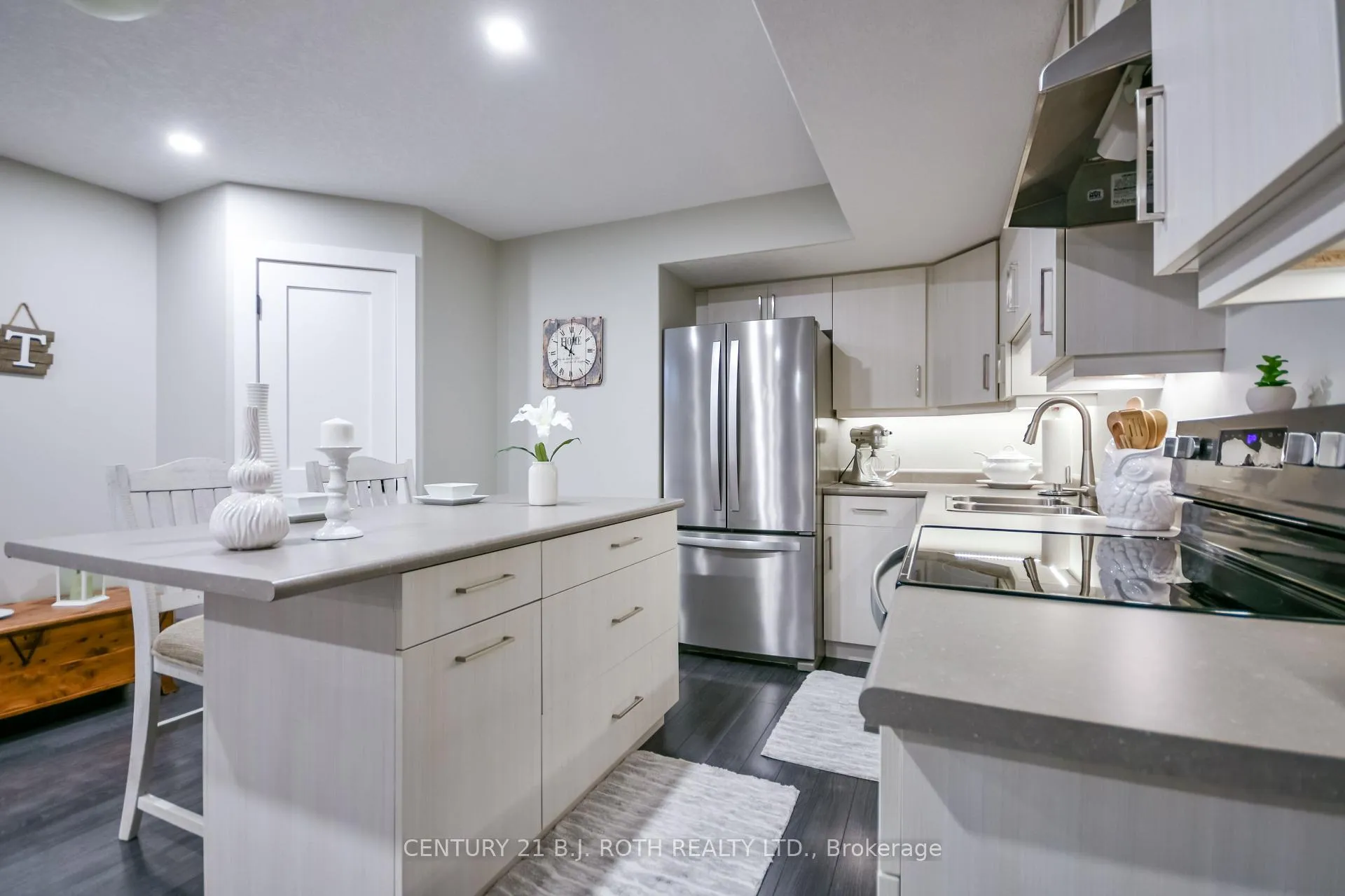 Photo 36 of 27 Claire Drive, Barrie, Painswick South — HOMEH