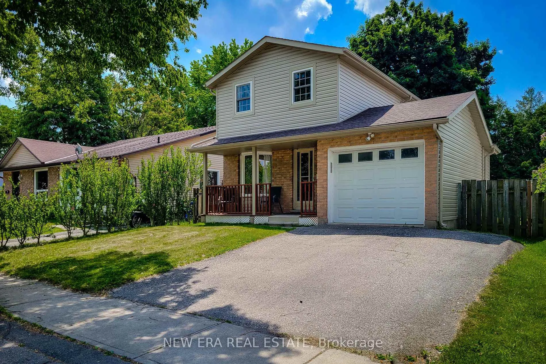 Photo 4 of 23 Sulky Road, Brantford, Lynden Hills — HOMEH