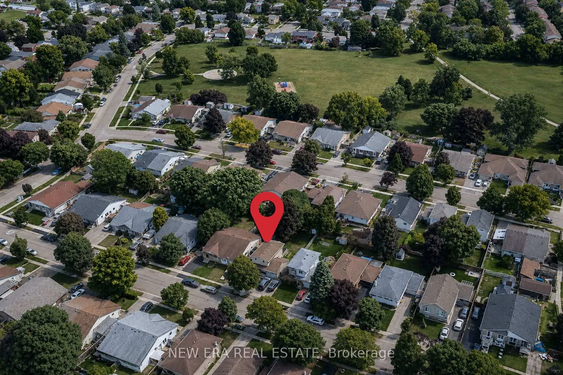 Photo 5 of 23 Sulky Road, Brantford, Lynden Hills — HOMEH
