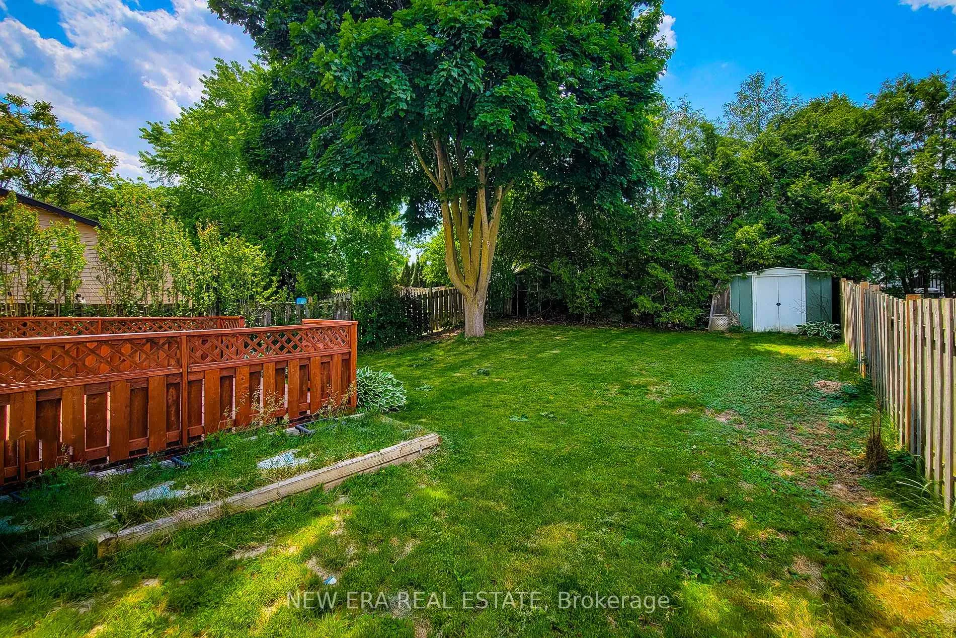 Photo 11 of 23 Sulky Road, Brantford, Lynden Hills — HOMEH