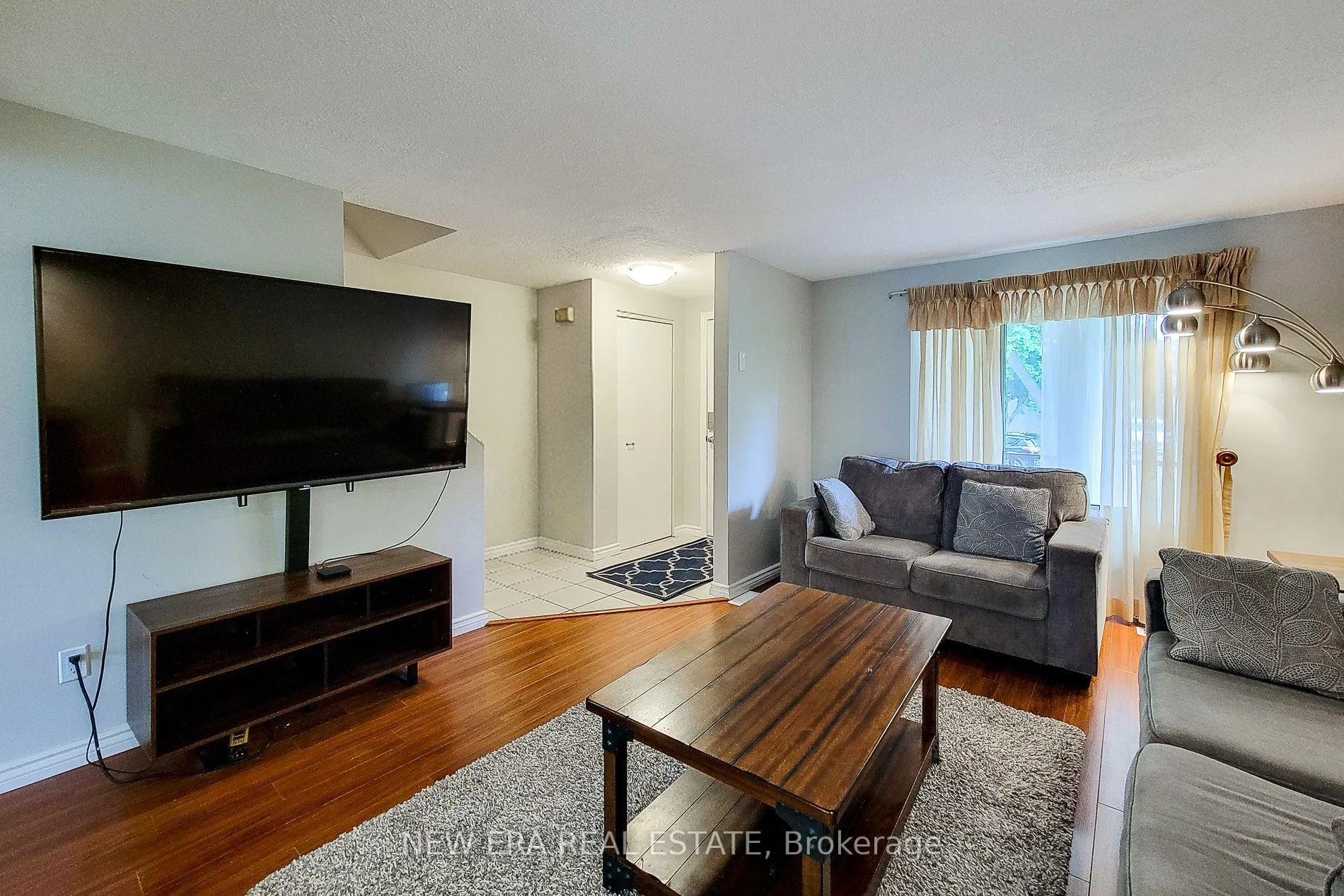 Photo 15 of 23 Sulky Road, Brantford, Lynden Hills — HOMEH