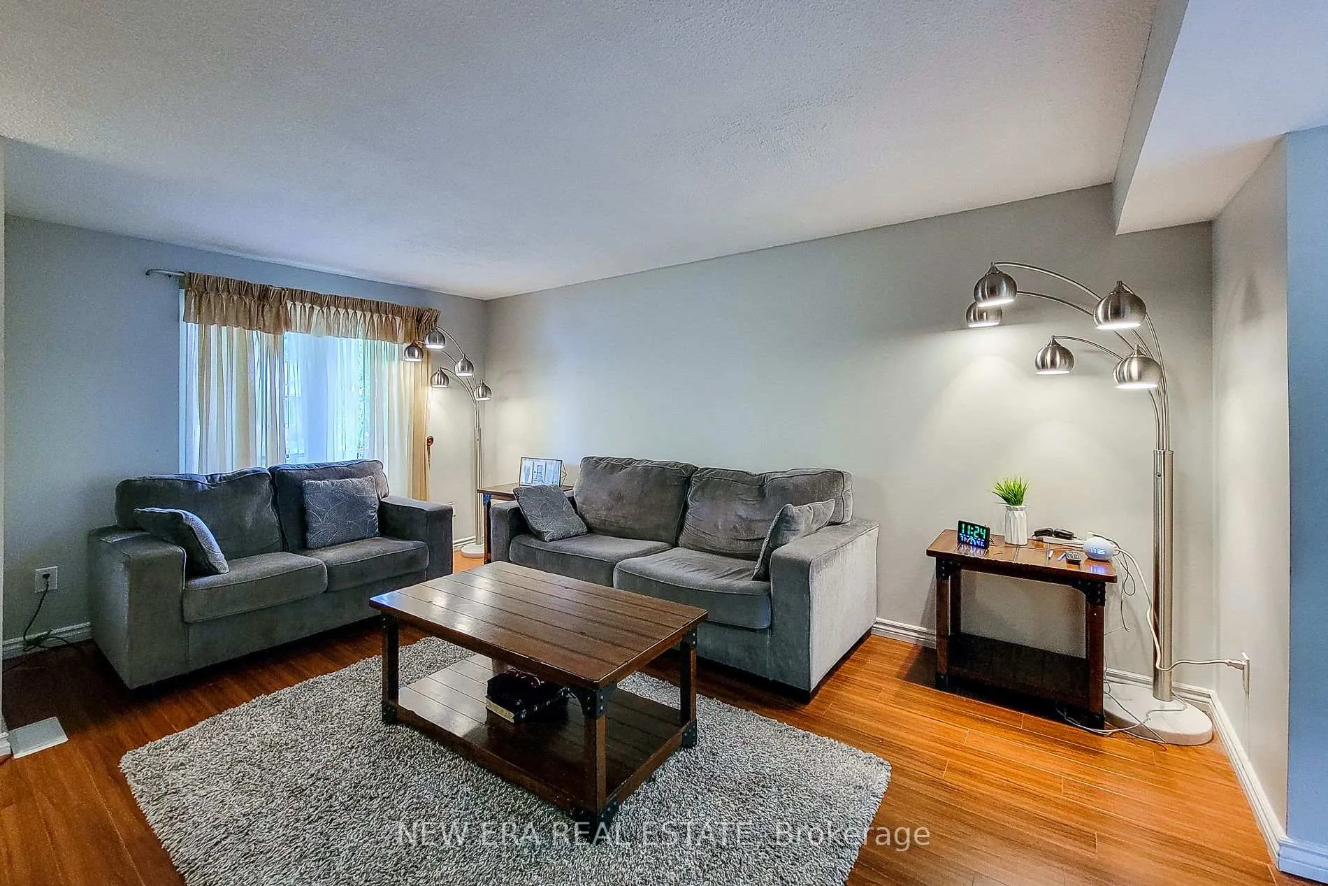 Photo 16 of 23 Sulky Road, Brantford, Lynden Hills — HOMEH
