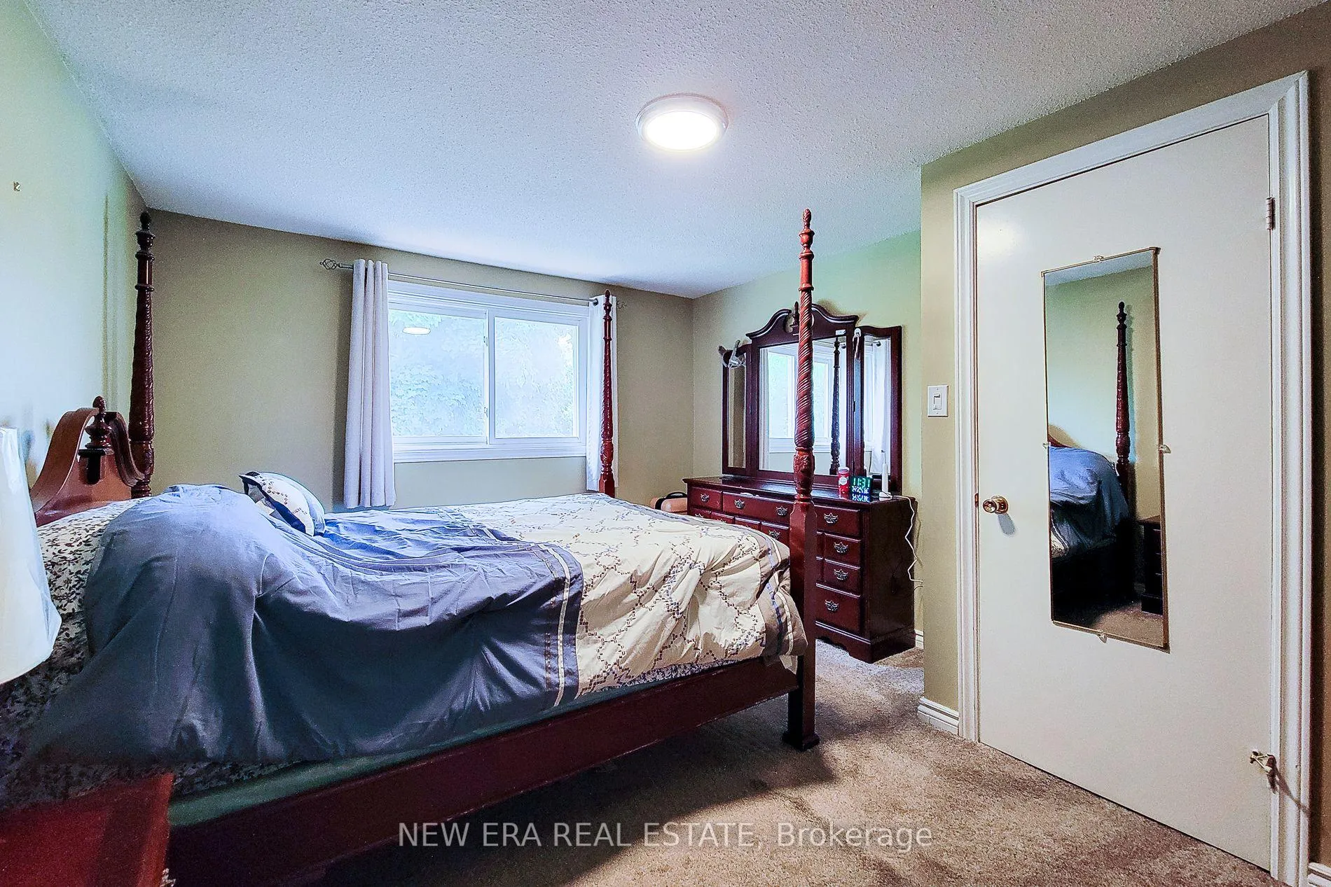 Photo 28 of 23 Sulky Road, Brantford, Lynden Hills — HOMEH