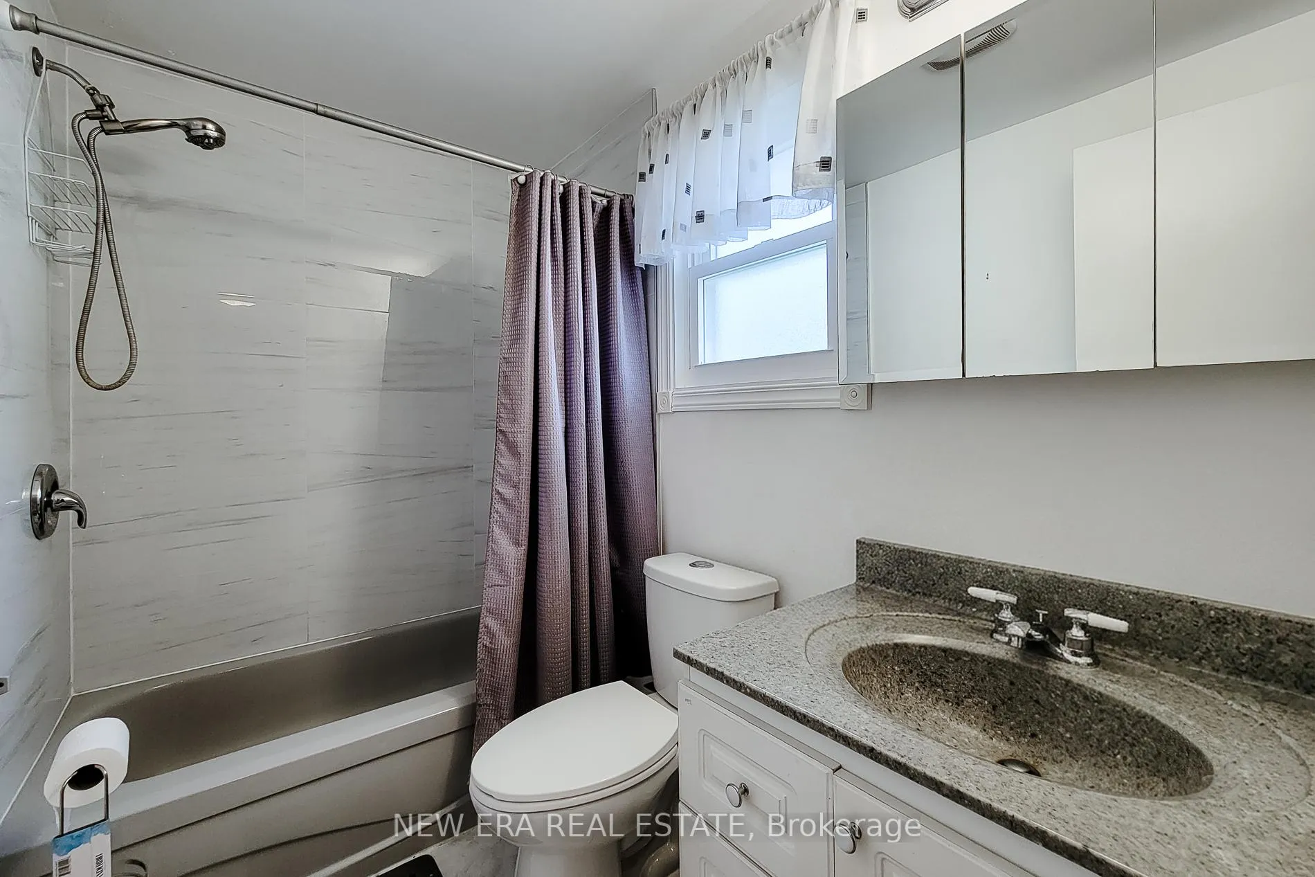 Photo 31 of 23 Sulky Road, Brantford, Lynden Hills — HOMEH