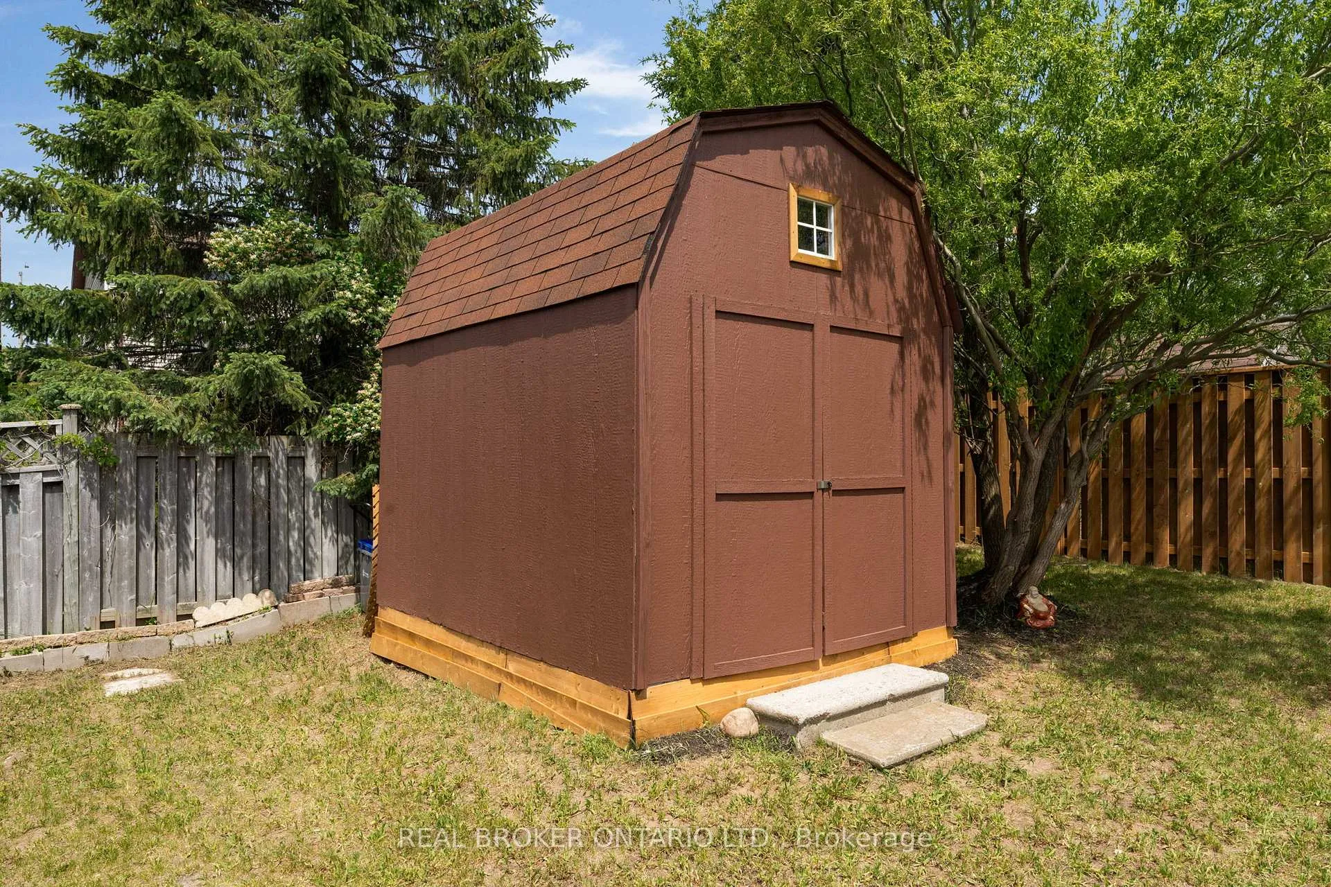 Photo 38 of 50 Browning Trail, Barrie, Letitia Heights — HOMEH