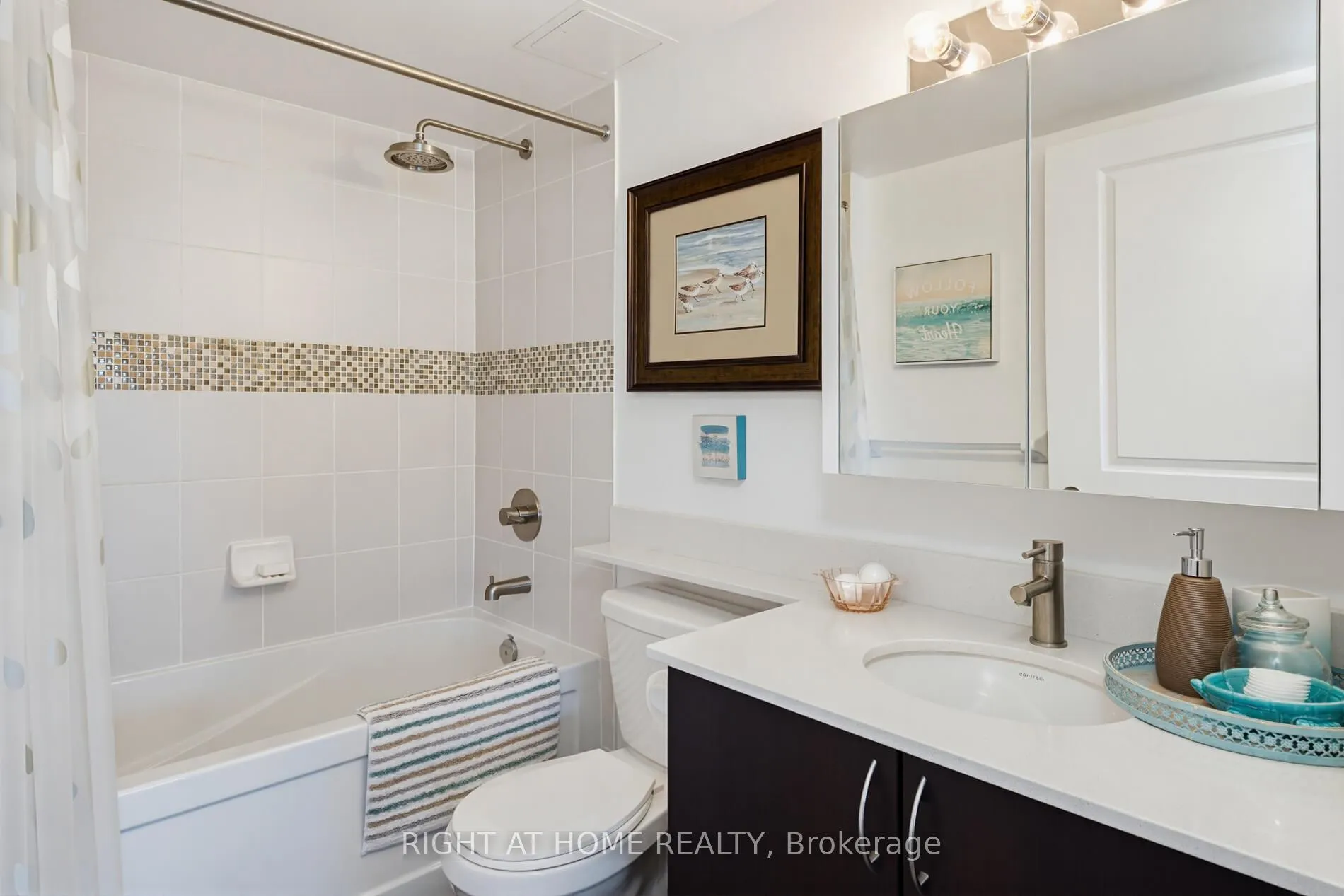 Photo 13 of Unit 318, 40 Via Rosedale, Brampton, Sandringham-Wellington — HOMEH