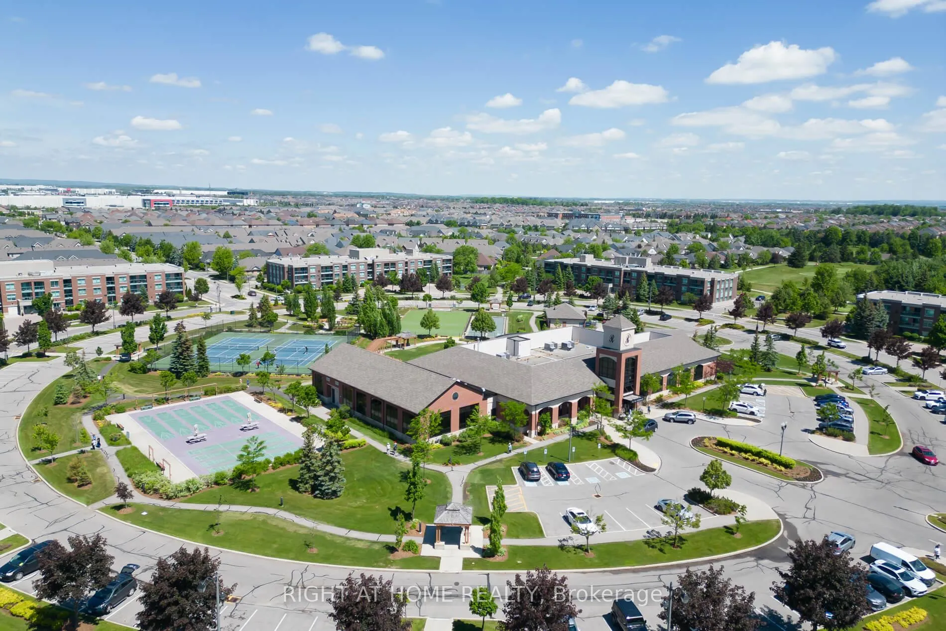 Photo 17 of Unit 318, 40 Via Rosedale, Brampton, Sandringham-Wellington — HOMEH