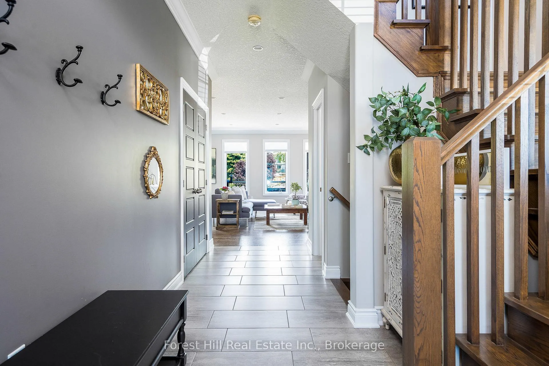 Photo 5 of 21 Marta Crescent, Barrie, Ardagh — HOMEH