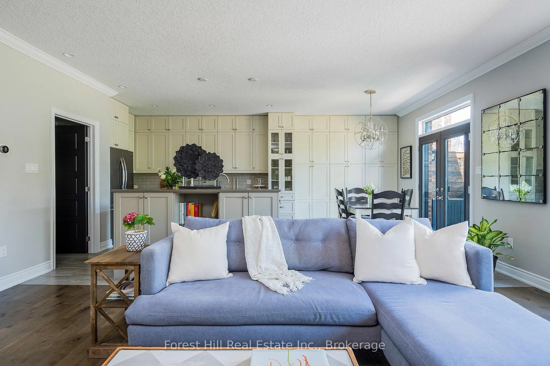 Photo 6 of 21 Marta Crescent, Barrie, Ardagh — HOMEH