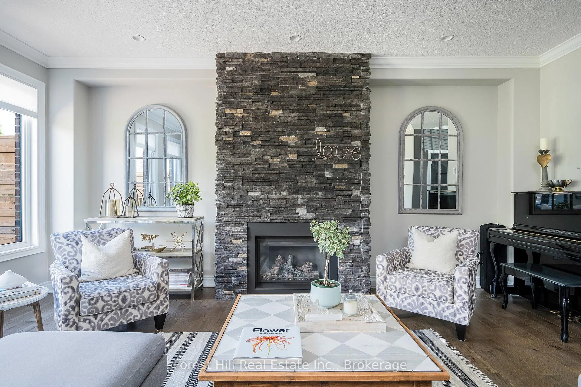 Photo 10 of 21 Marta Crescent, Barrie, Ardagh — HOMEH