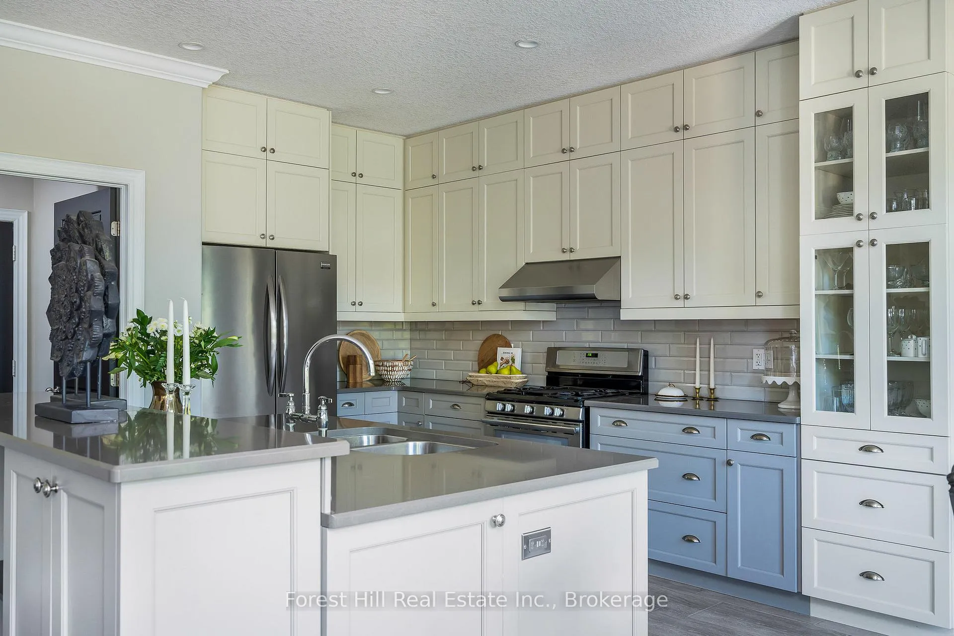 Photo 13 of 21 Marta Crescent, Barrie, Ardagh — HOMEH