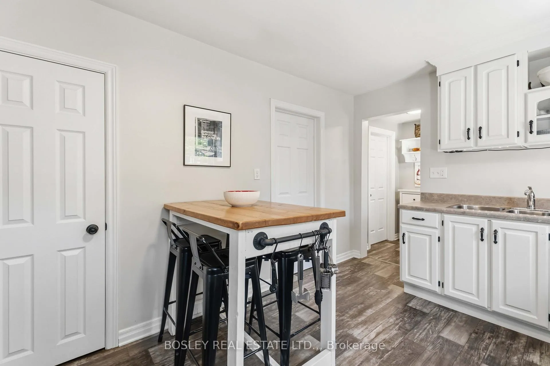 Photo 12 of 116 Haig Street, St. Catharines, Haig — HOMEH