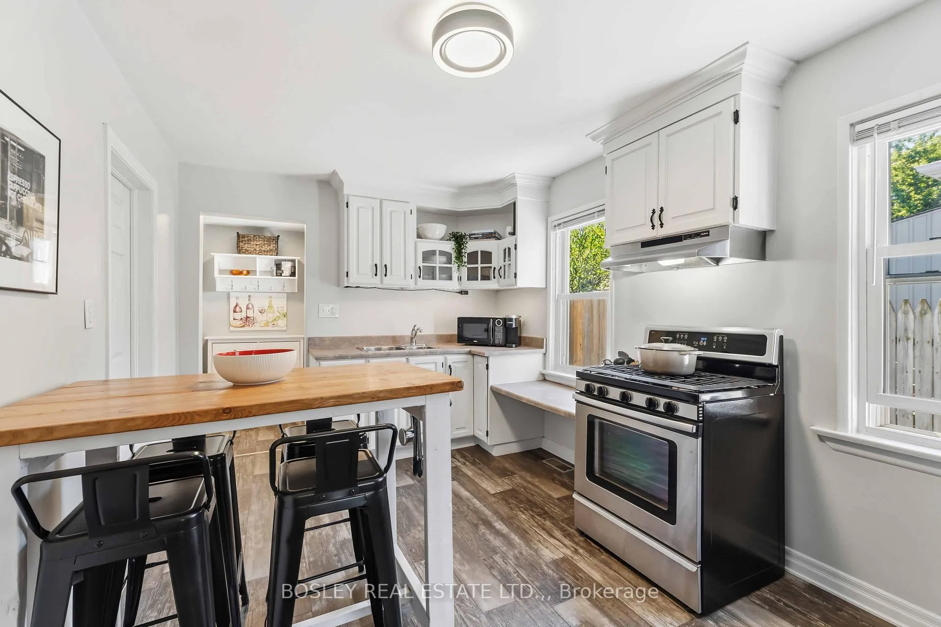 Photo 13 of 116 Haig Street, St. Catharines, Haig — HOMEH