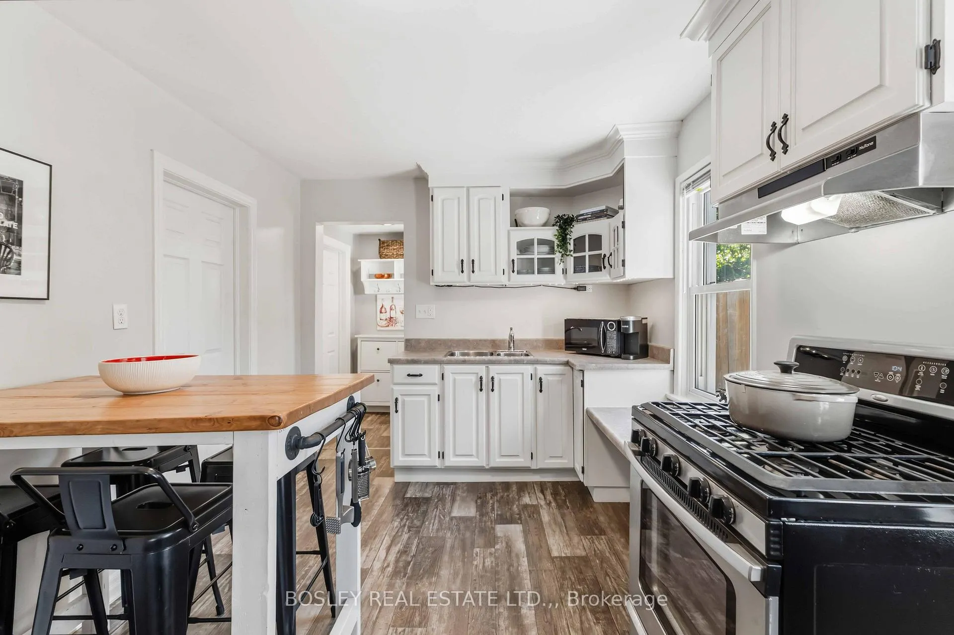 Photo 14 of 116 Haig Street, St. Catharines, Haig — HOMEH