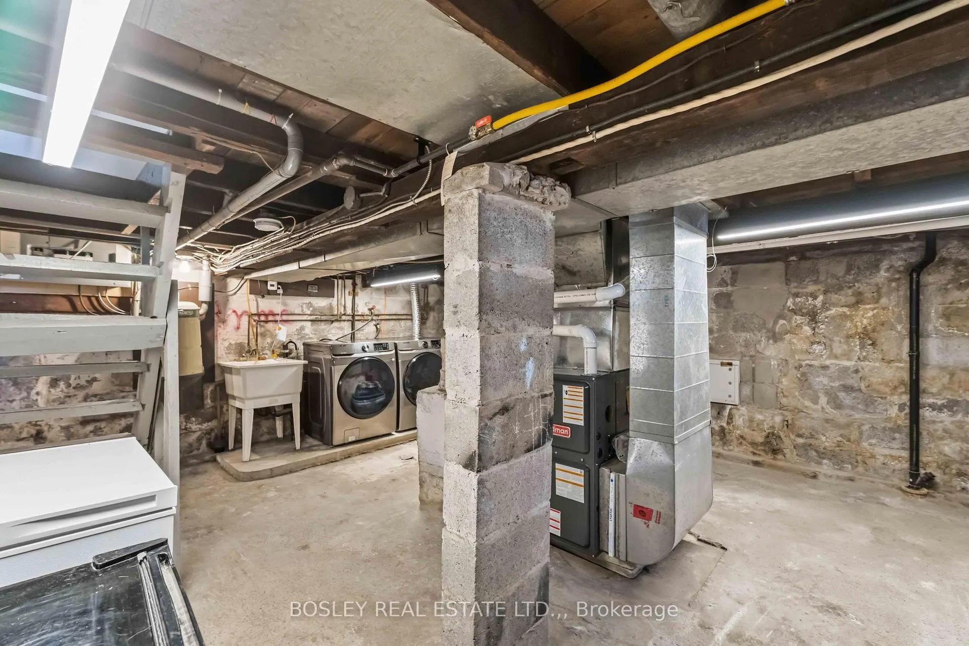 Photo 27 of 116 Haig Street, St. Catharines, Haig — HOMEH