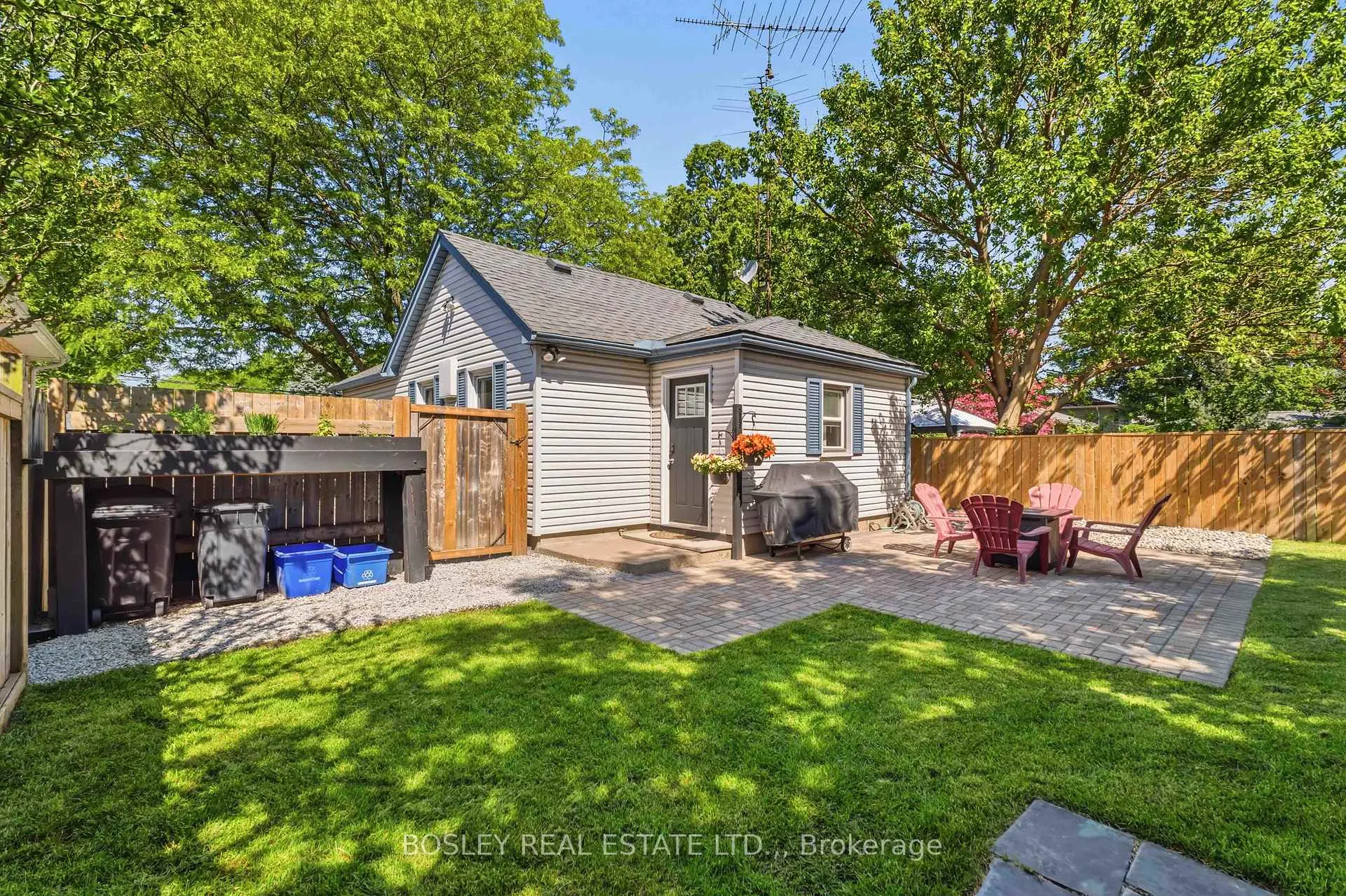 Photo 30 of 116 Haig Street, St. Catharines, Haig — HOMEH