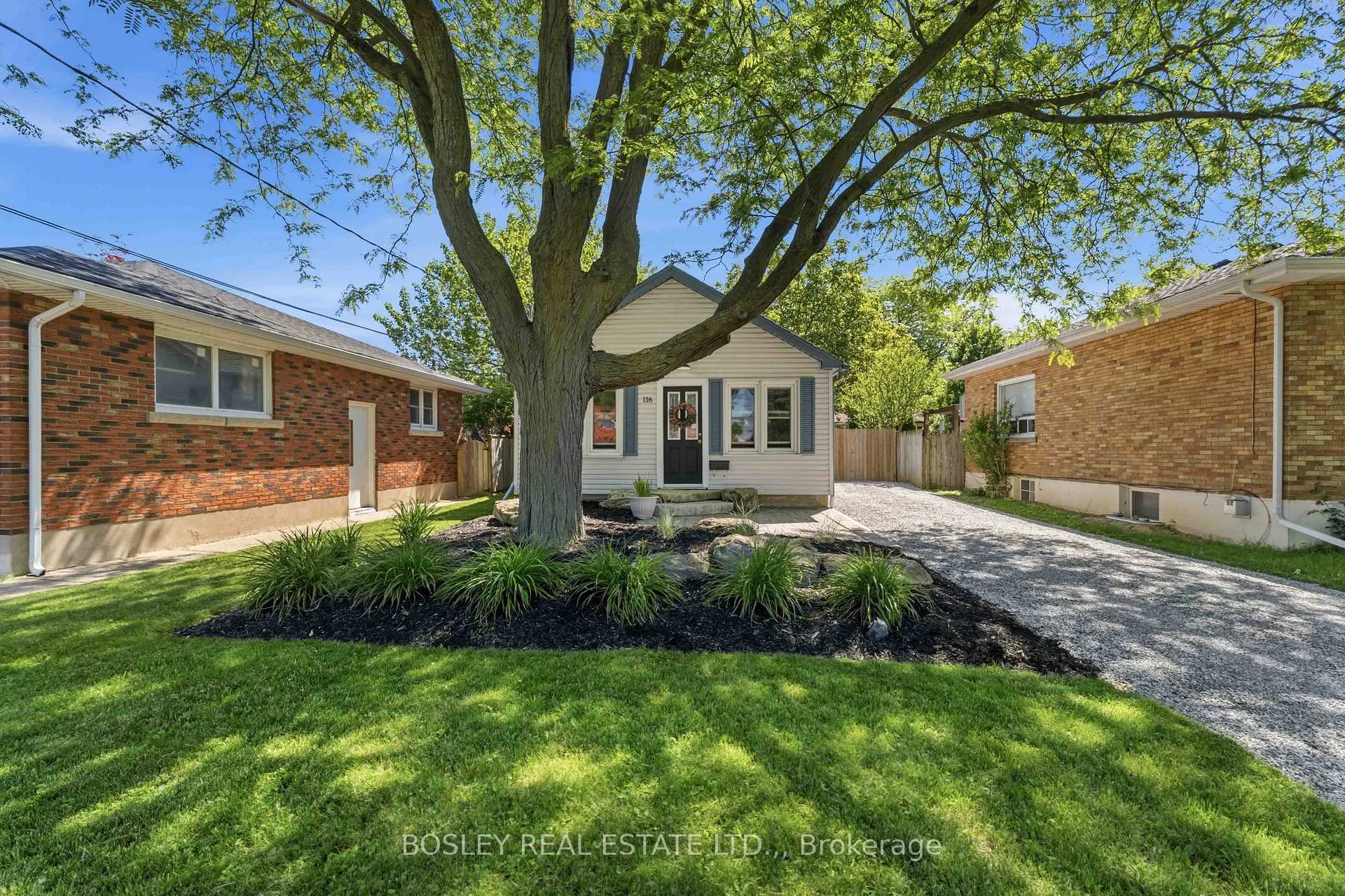 Photo 40 of 116 Haig Street, St. Catharines, Haig — HOMEH