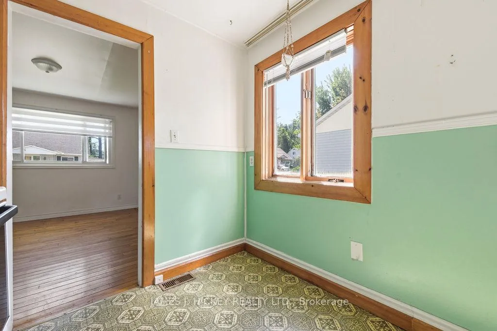 Photo 9 of 6 Hillcrest Avenue, Deep River — HOMEH