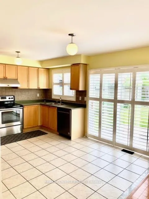 Photo 8 of 66 Oasis Boulevard, Scarborough, Rouge — HOMEH