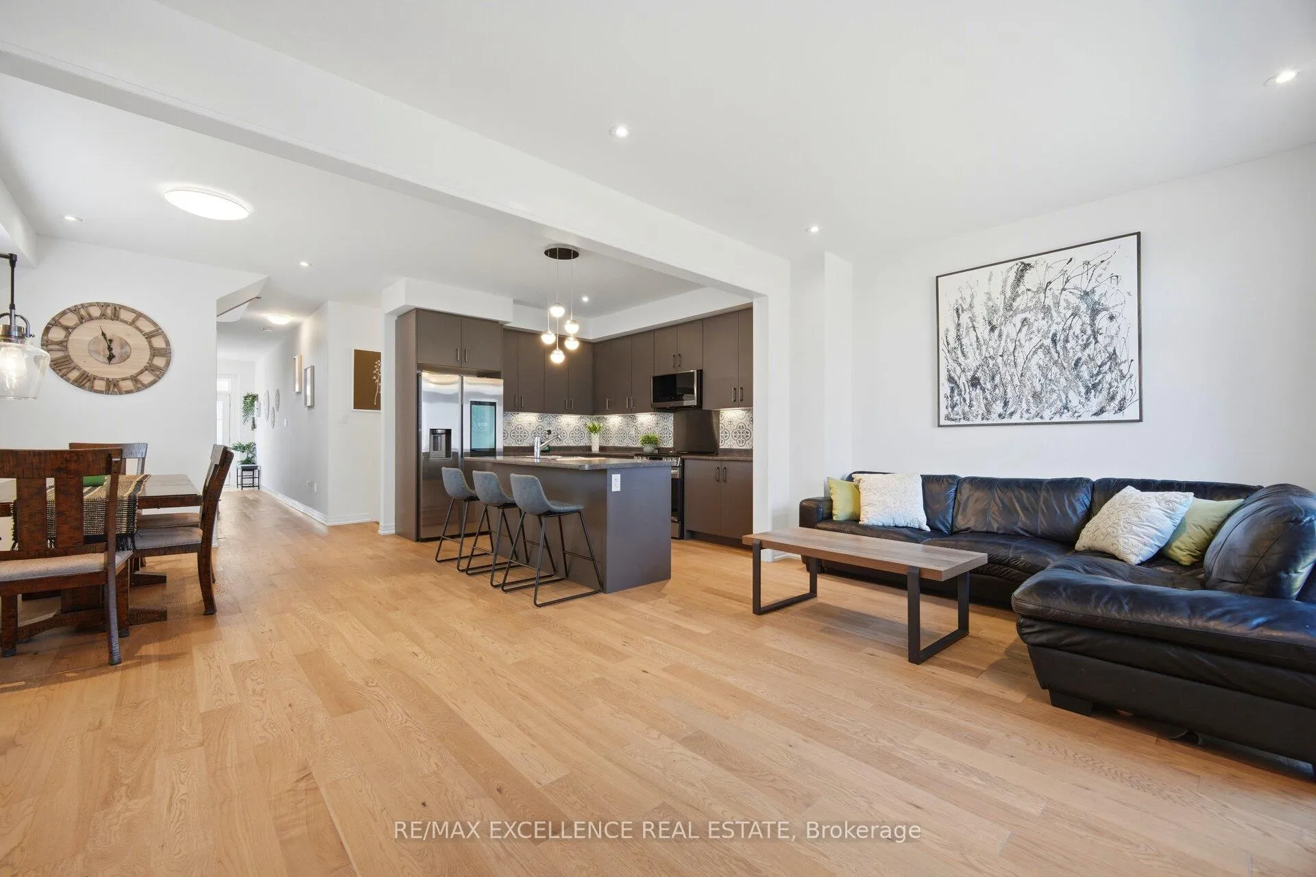 Photo 13 of 12 Selection Heights, Thorold, Rolling Meadows — HOMEH