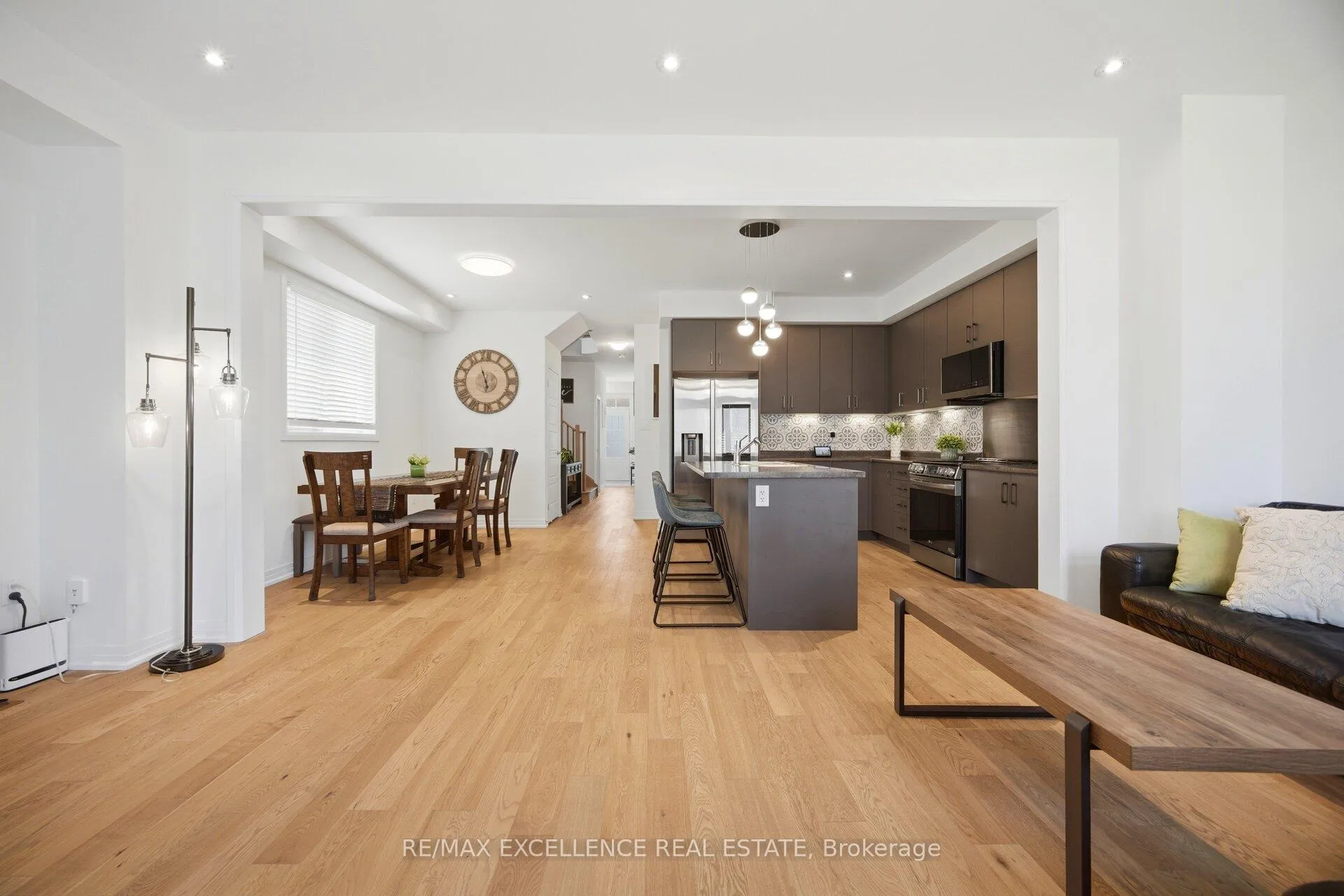 Photo 17 of 12 Selection Heights, Thorold, Rolling Meadows — HOMEH