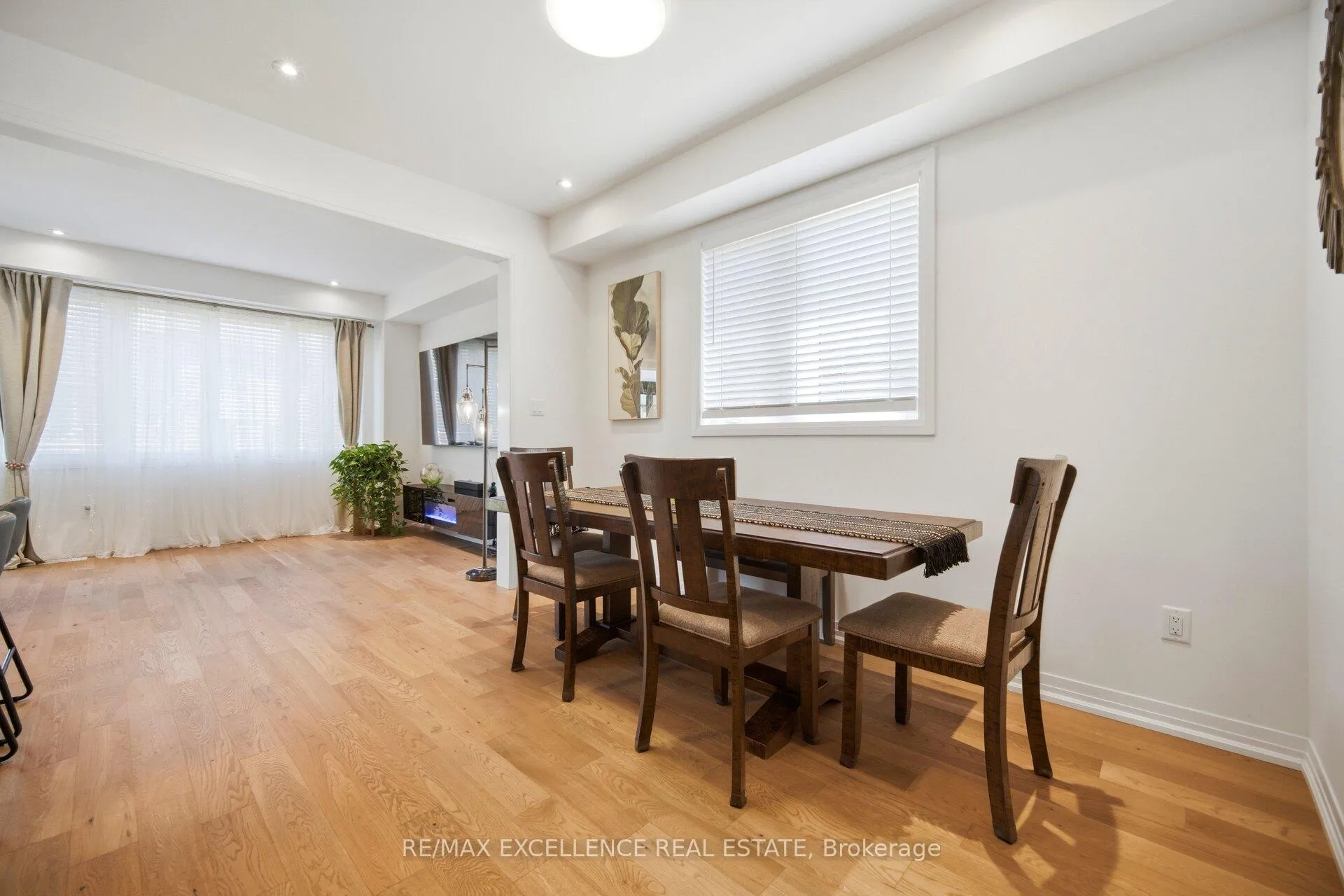 Photo 24 of 12 Selection Heights, Thorold, Rolling Meadows — HOMEH